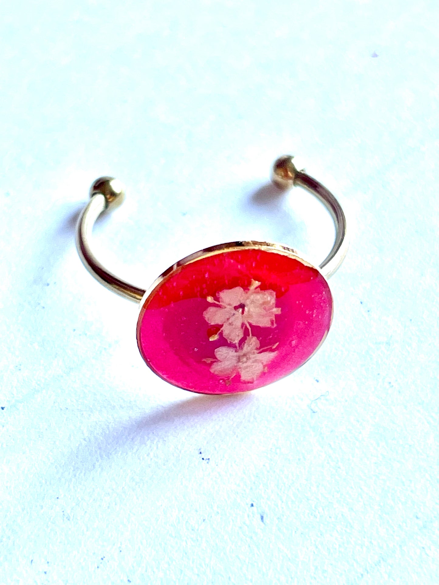 Bague Deux Fleurs de Sureau fond rouge
