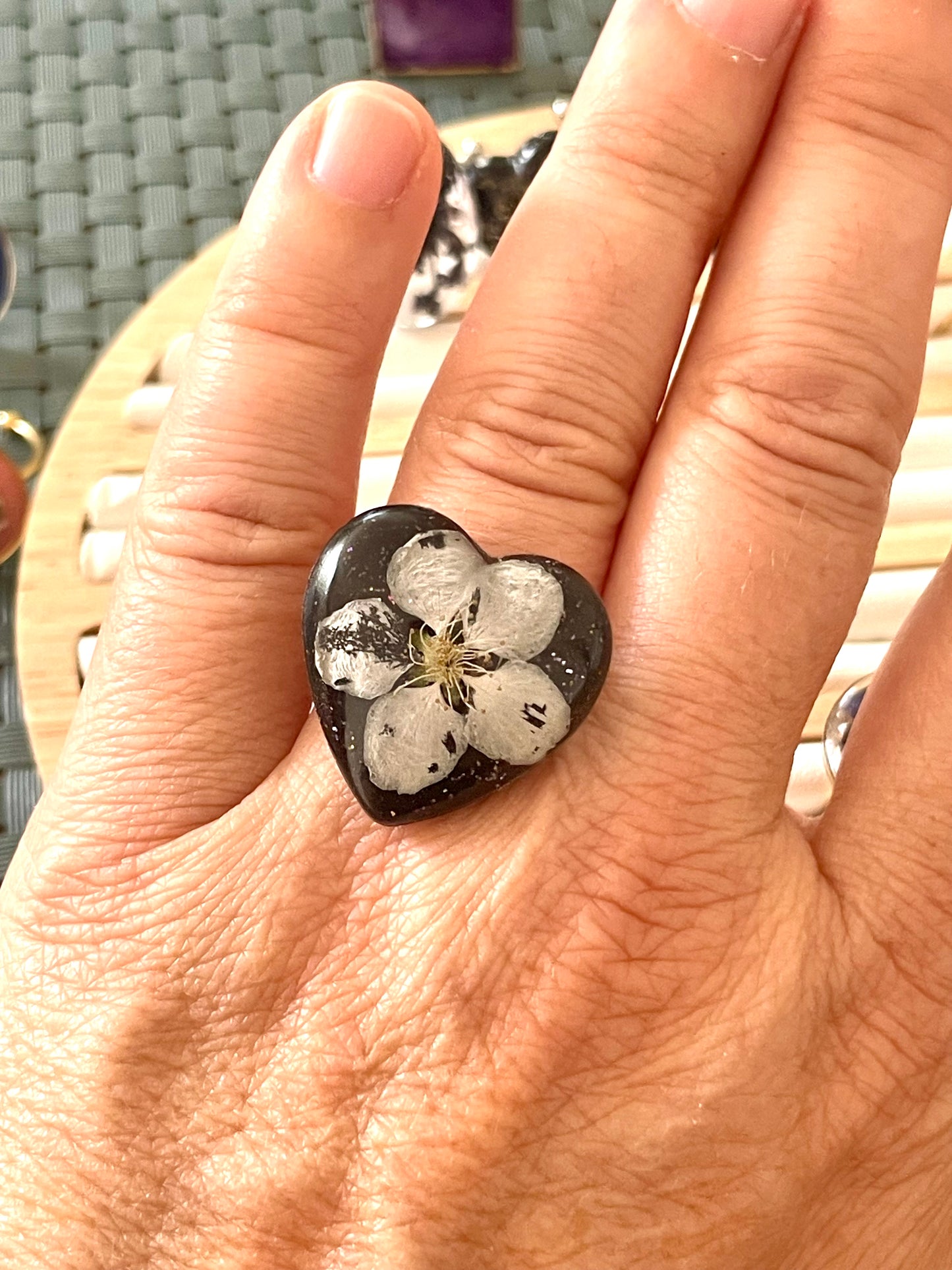Bague cœur noir fleur de cerisier