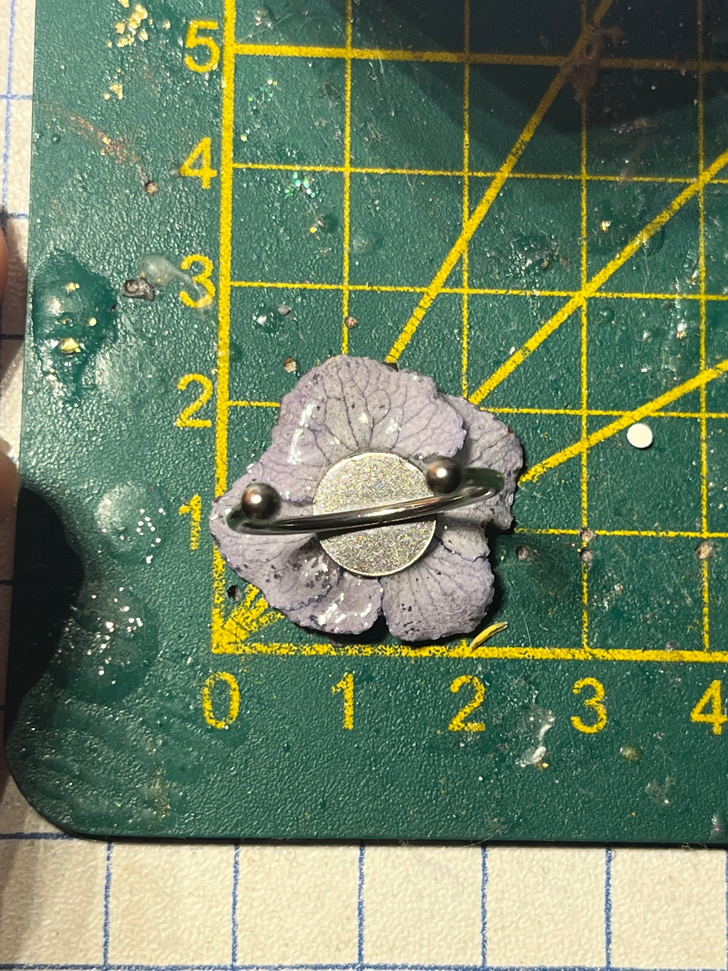 Bague argentée fleur hortensia bleu