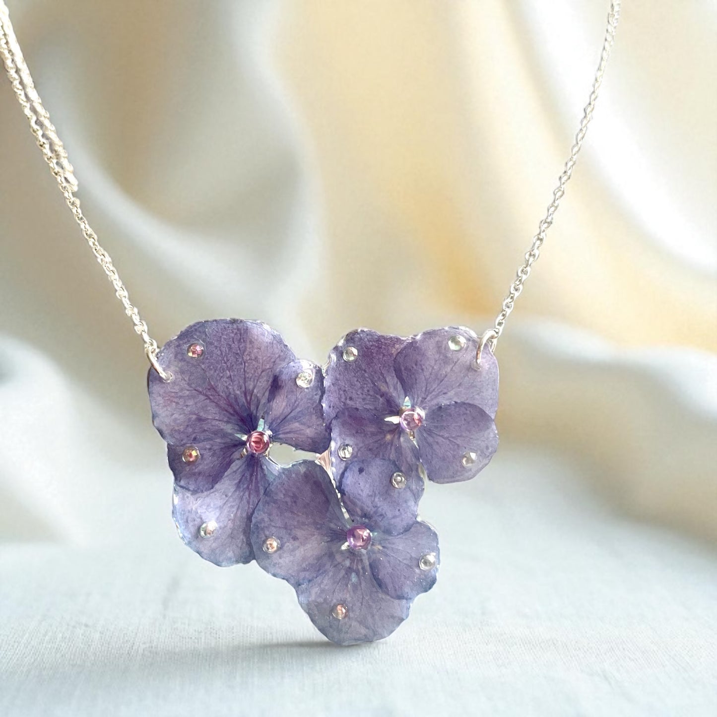 Collier Hortensias bleus Fantasia ✨✨