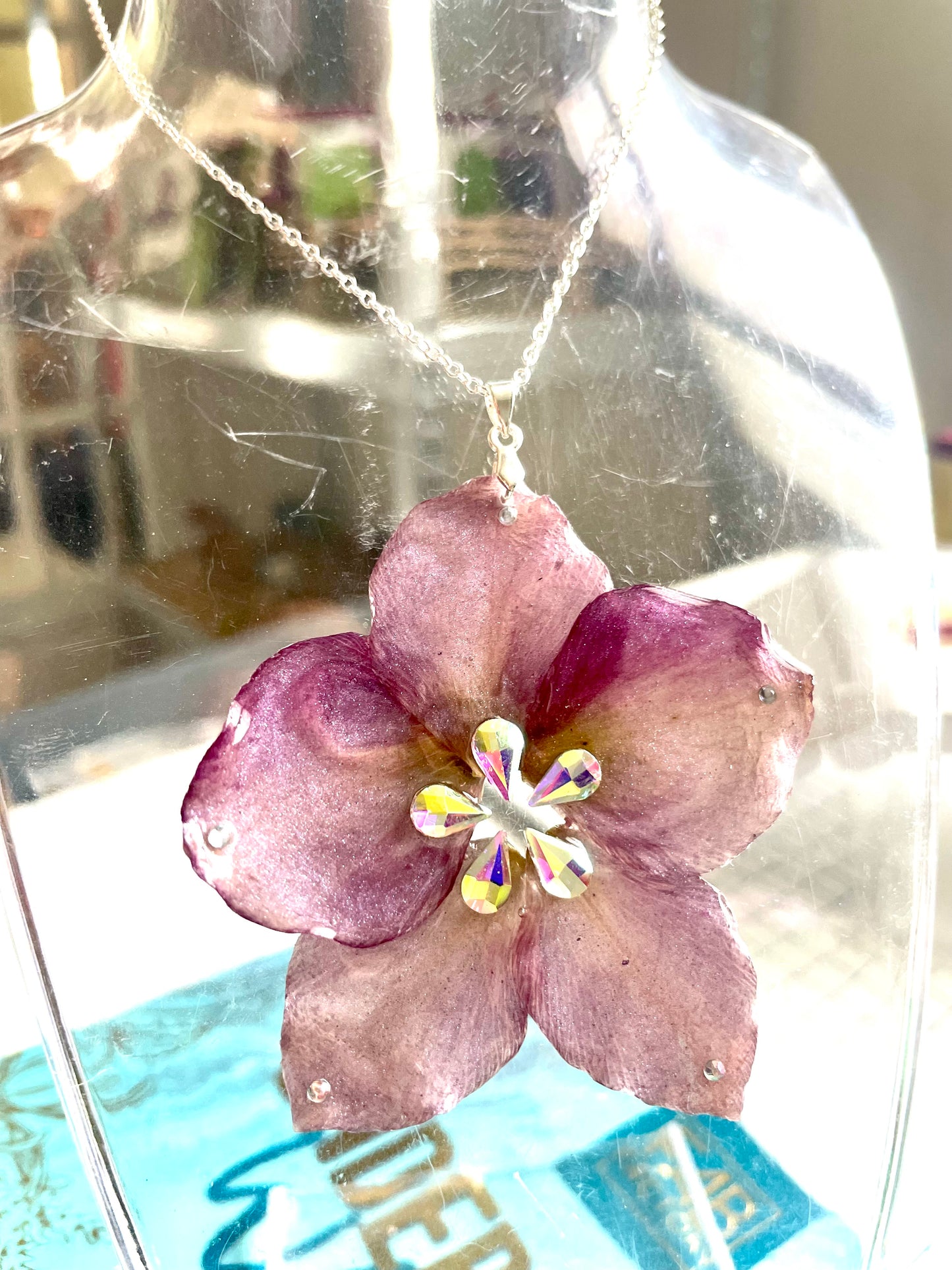 Collier Hellébore Fantasia