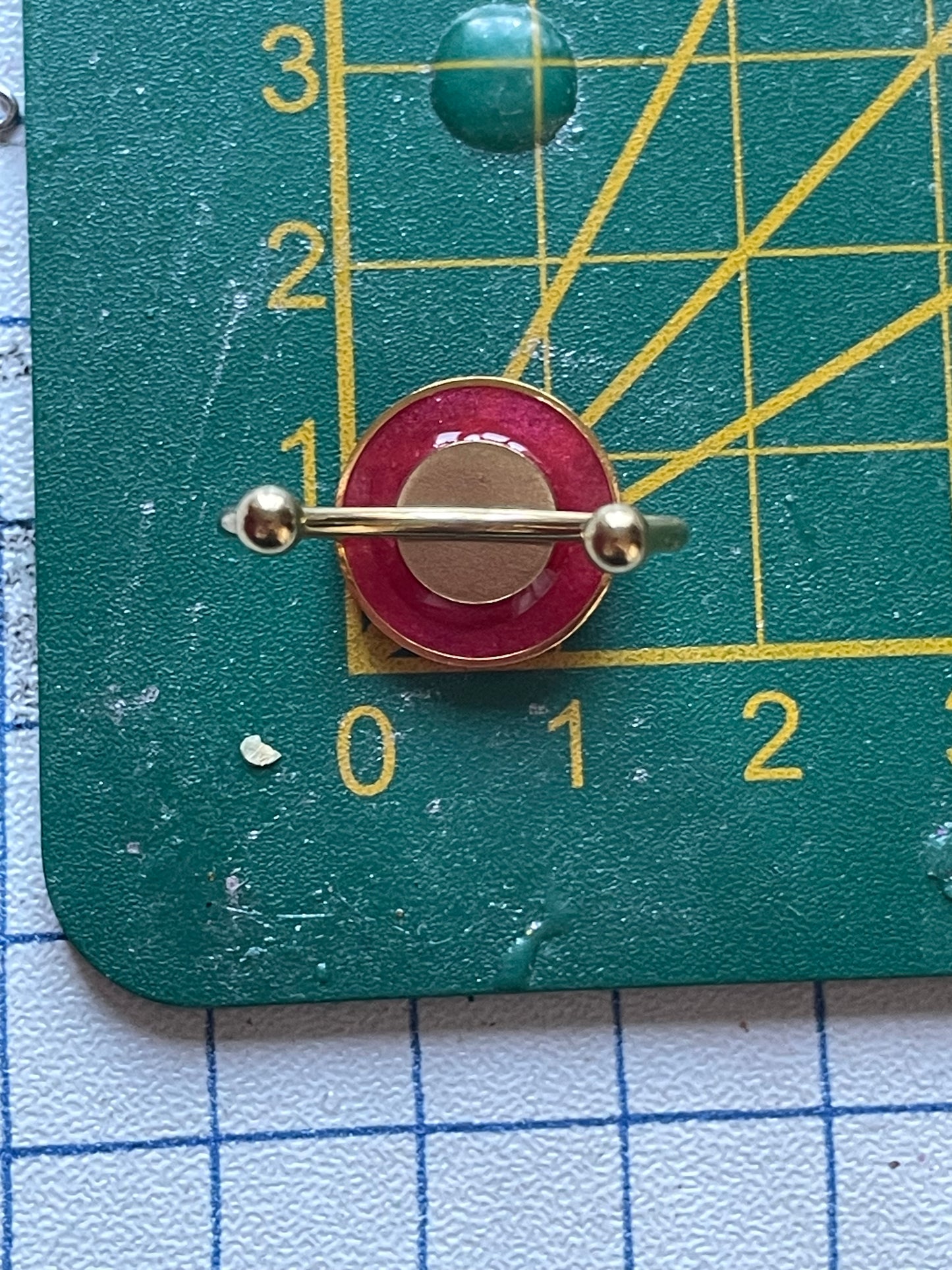 Bague Deux Fleurs de Sureau fond rouge