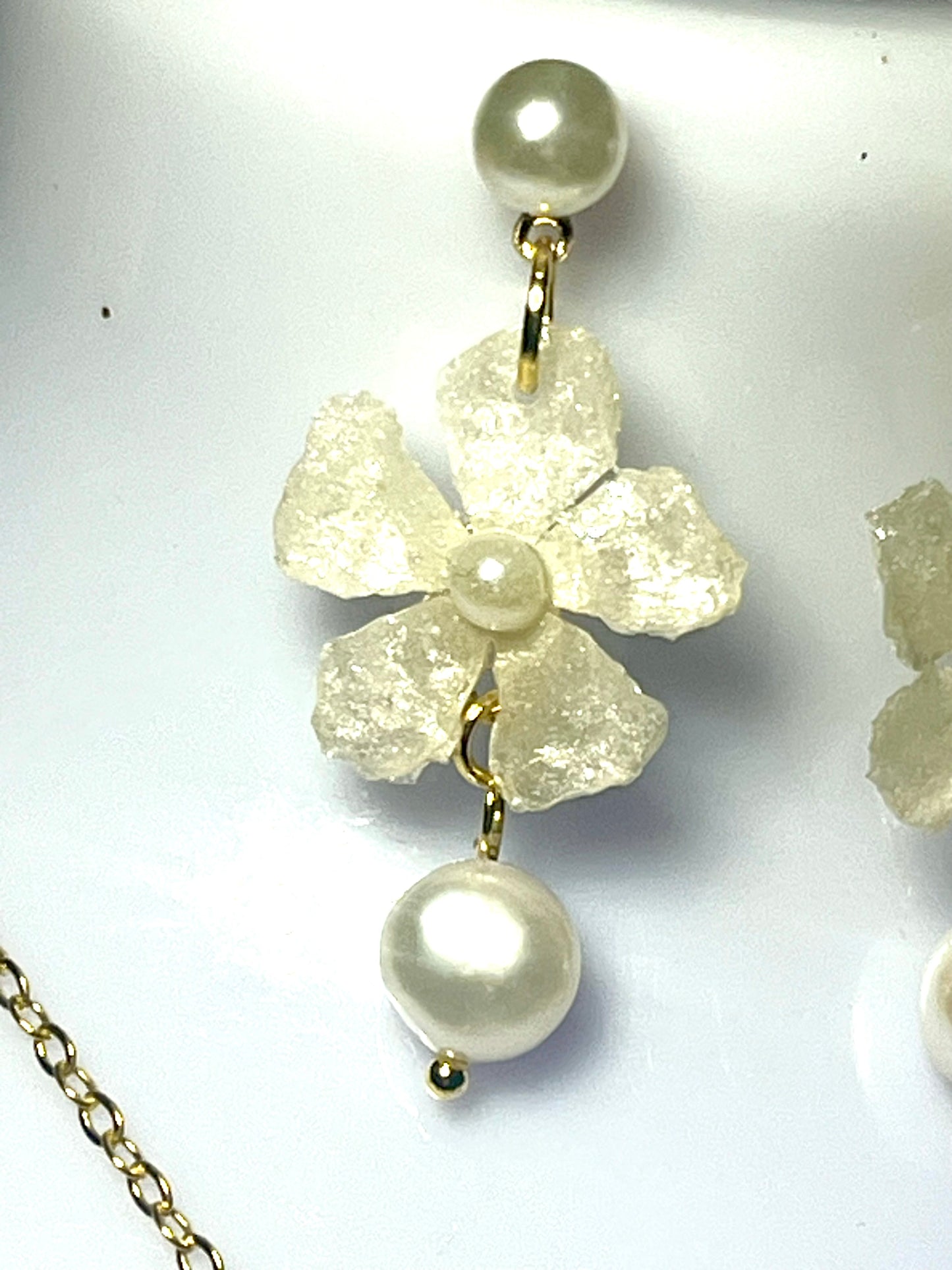 Parure de bijoux fleurs de Phlox blanc & perles - Aux fleurs de Chloé Parure de bijoux fleurs de Phlox blanc & perles Parure bijoux Parure bijoux