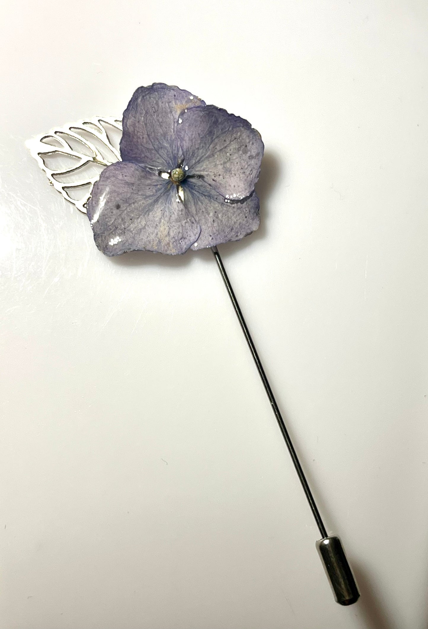 Épingle broche fleur hortensia bleu