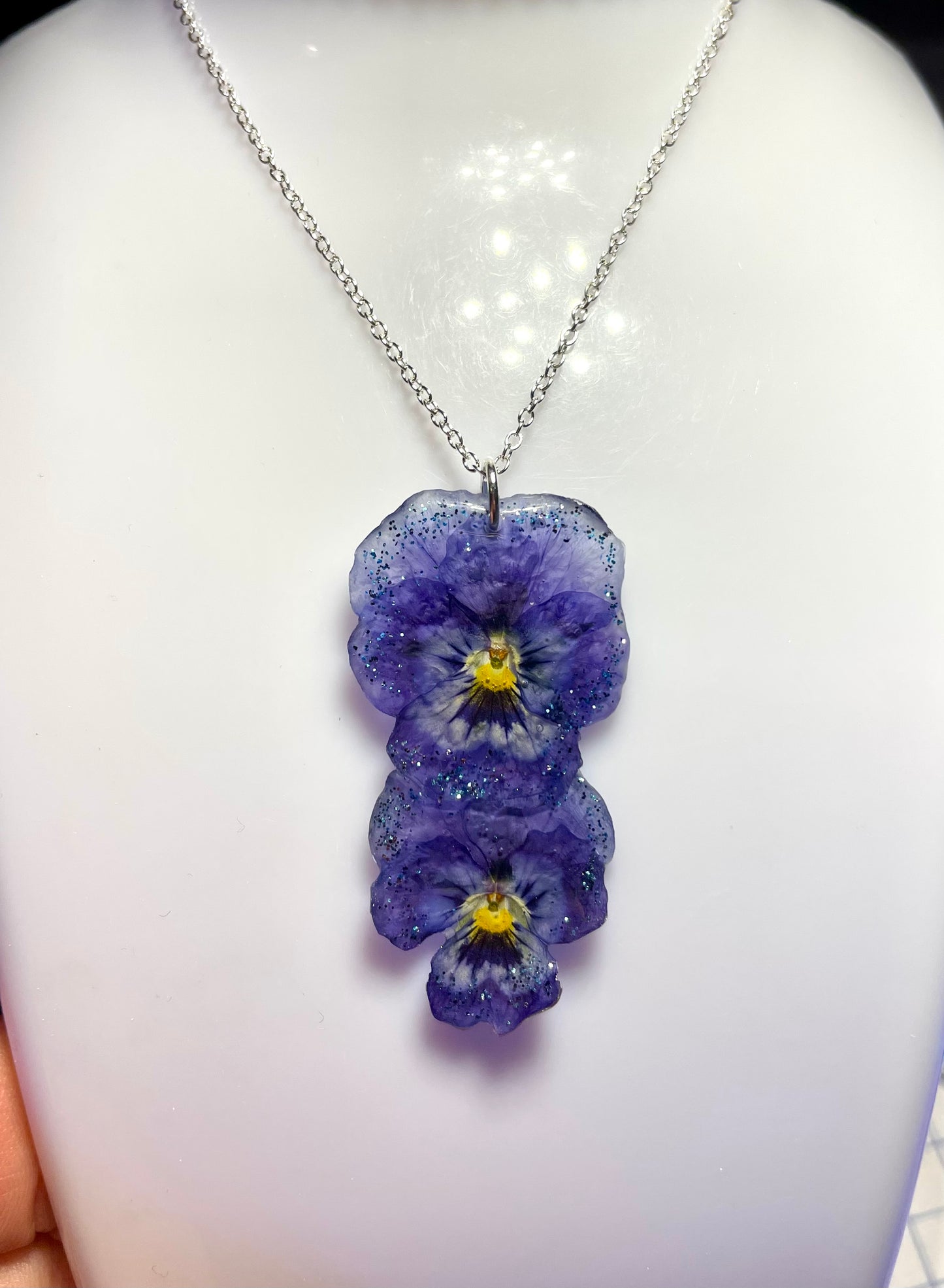 Collier double pensée bleutée