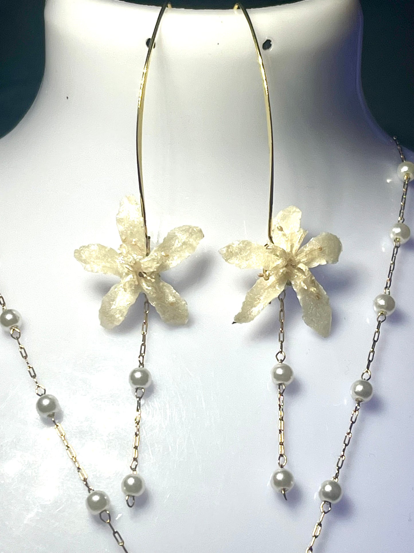 Parure bijoux fleurs de Seringat & perles - Aux fleurs de Chloé Parure bijoux fleurs de Seringat & perles Parure bijoux Parure bijoux