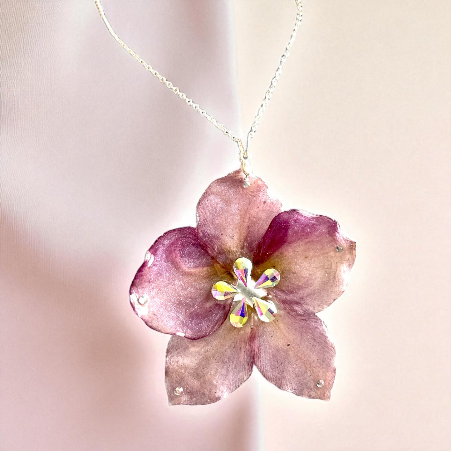 Collier Hellébore Fantasia
