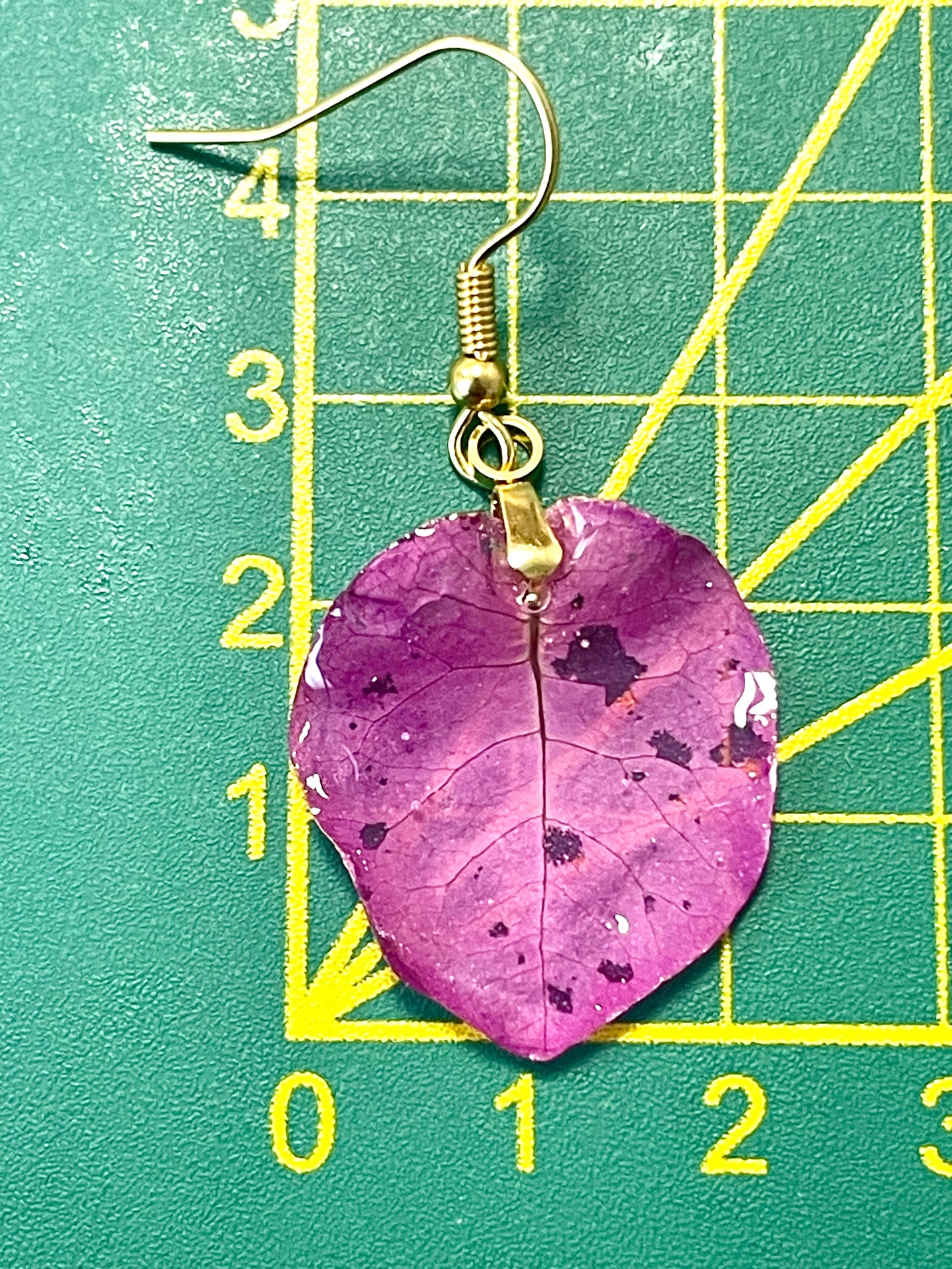Boucles d’oreilles Feuilles Bougainvillier