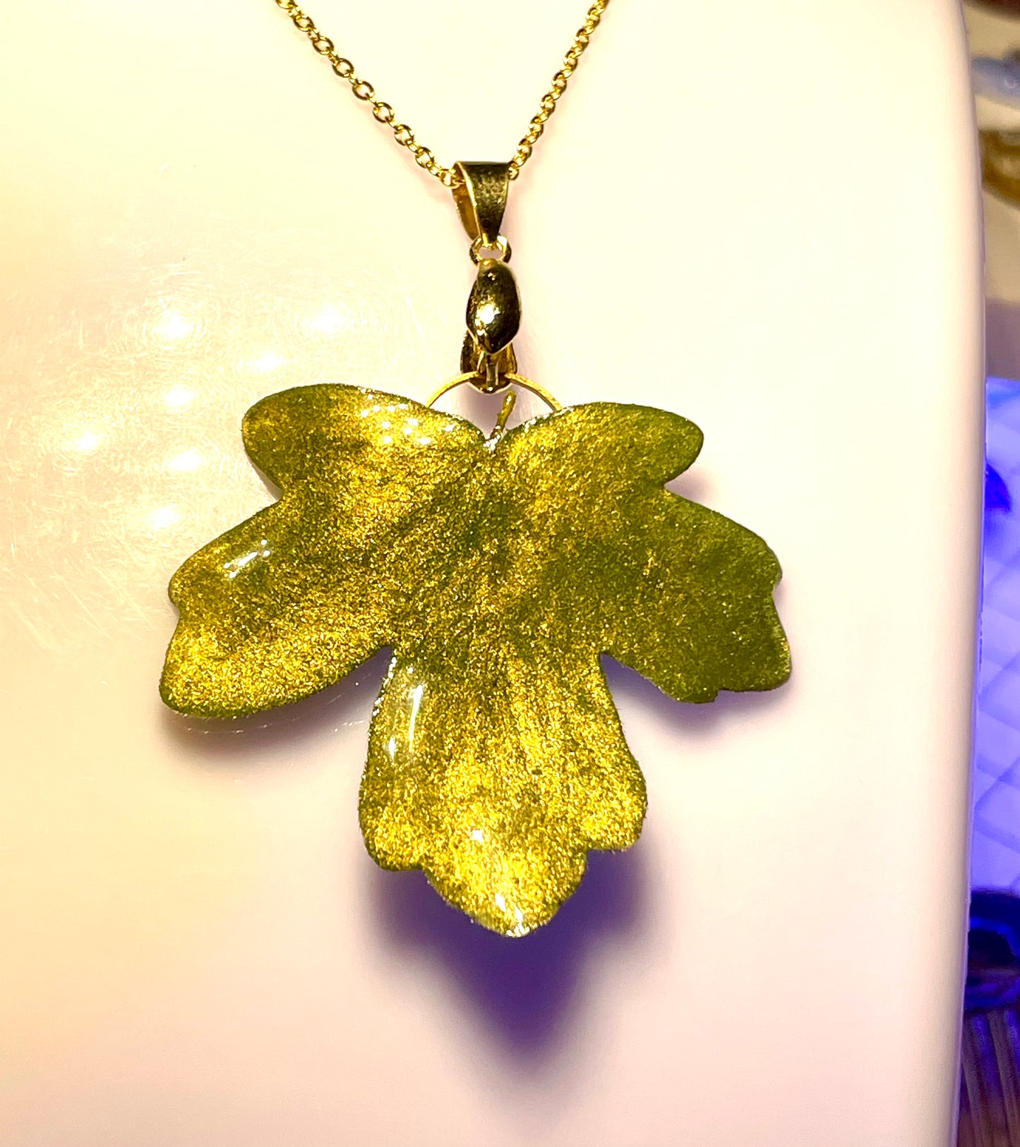 Collier feuille érable champêtre vert - Aux fleurs de Chloé Collier feuille érable champêtre vert Collier Collier