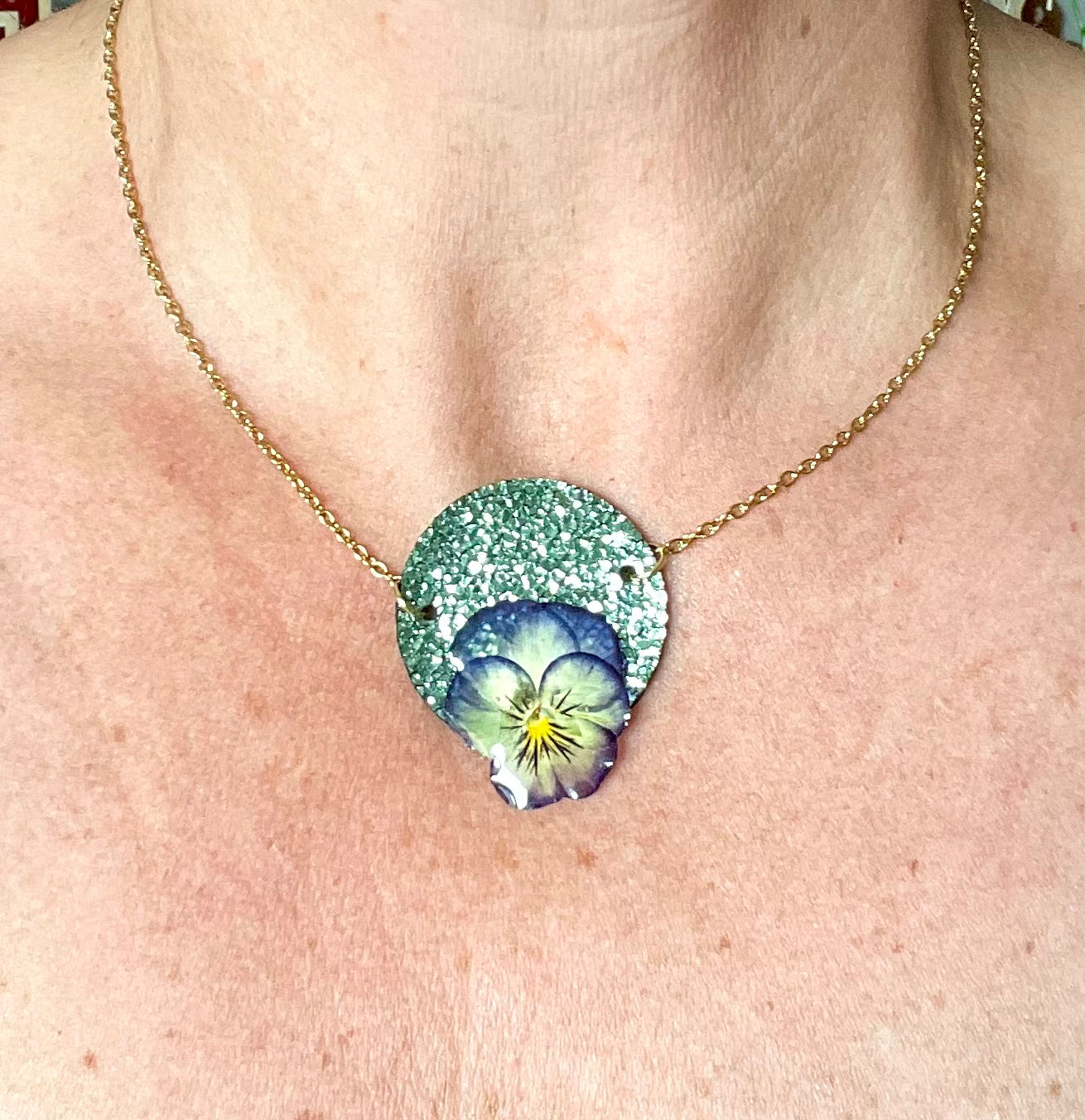 Collier choker cuir & pensée