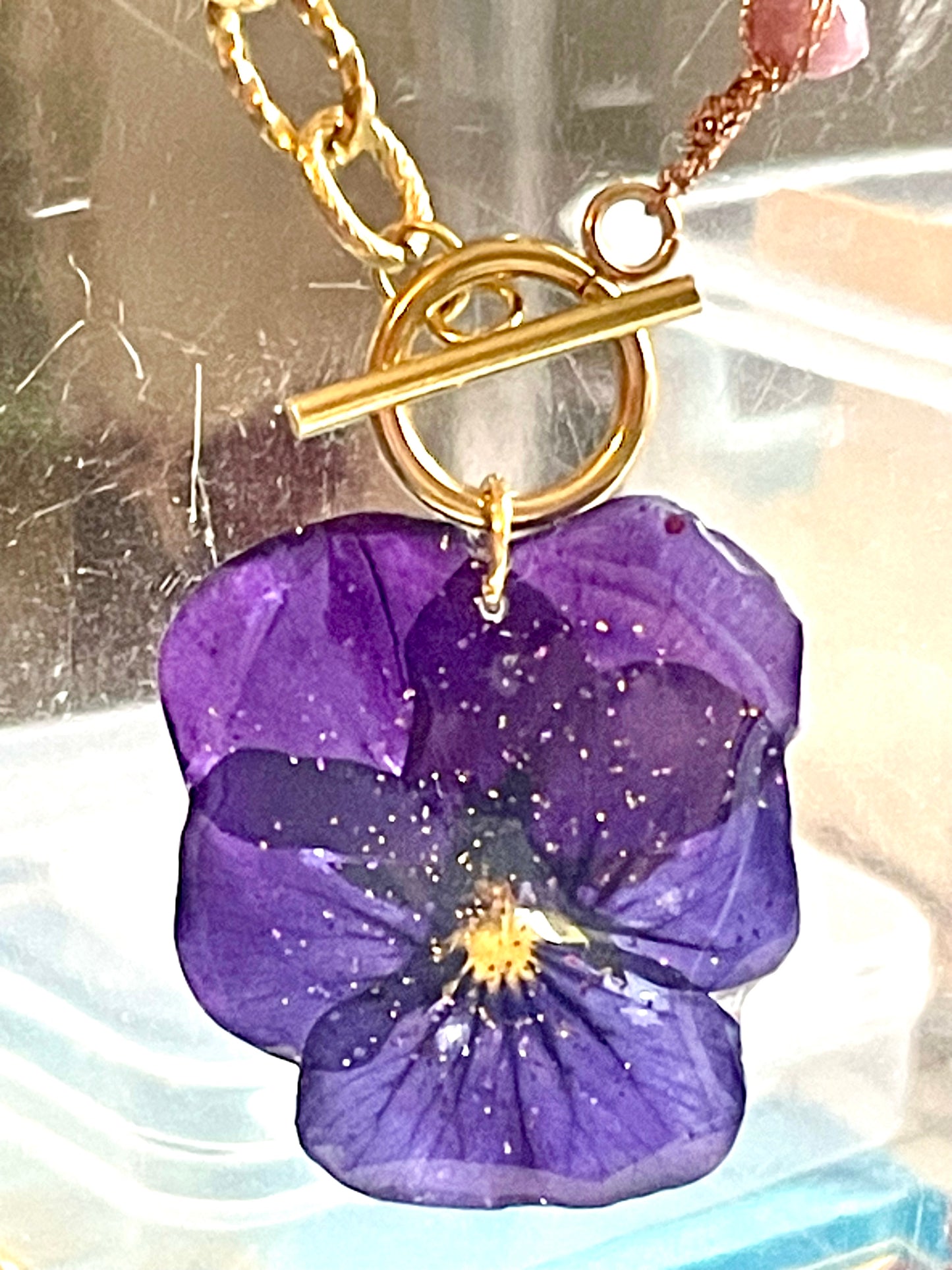 Collier bi-matière perles de verre & pensée
