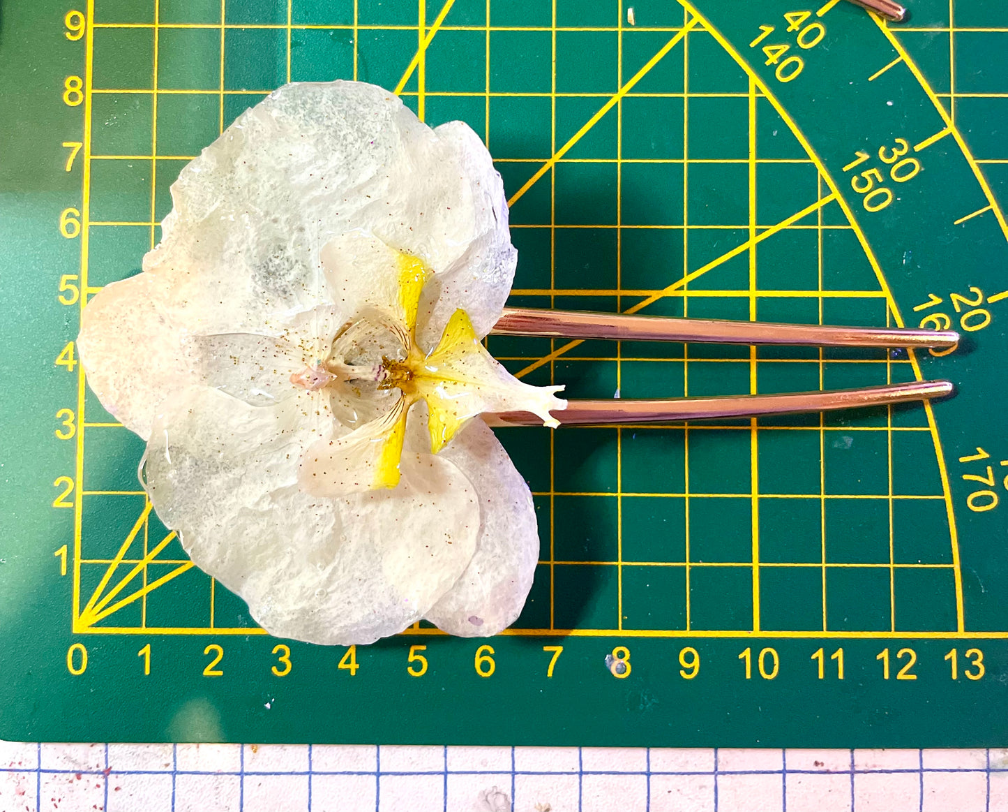 Épingle à cheveux fleur Orchidée blanche