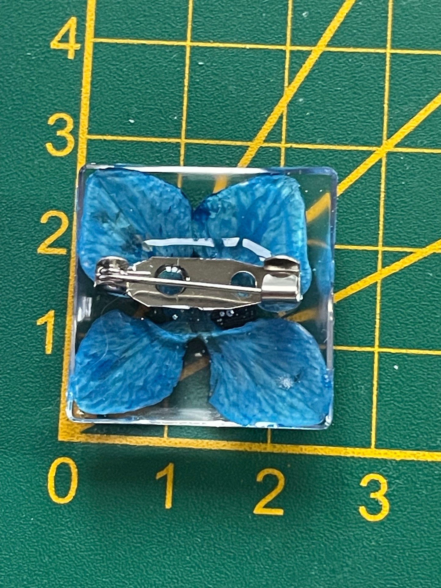 Broche Hortensia bleu - Aux fleurs de Chloé Broche Hortensia bleu