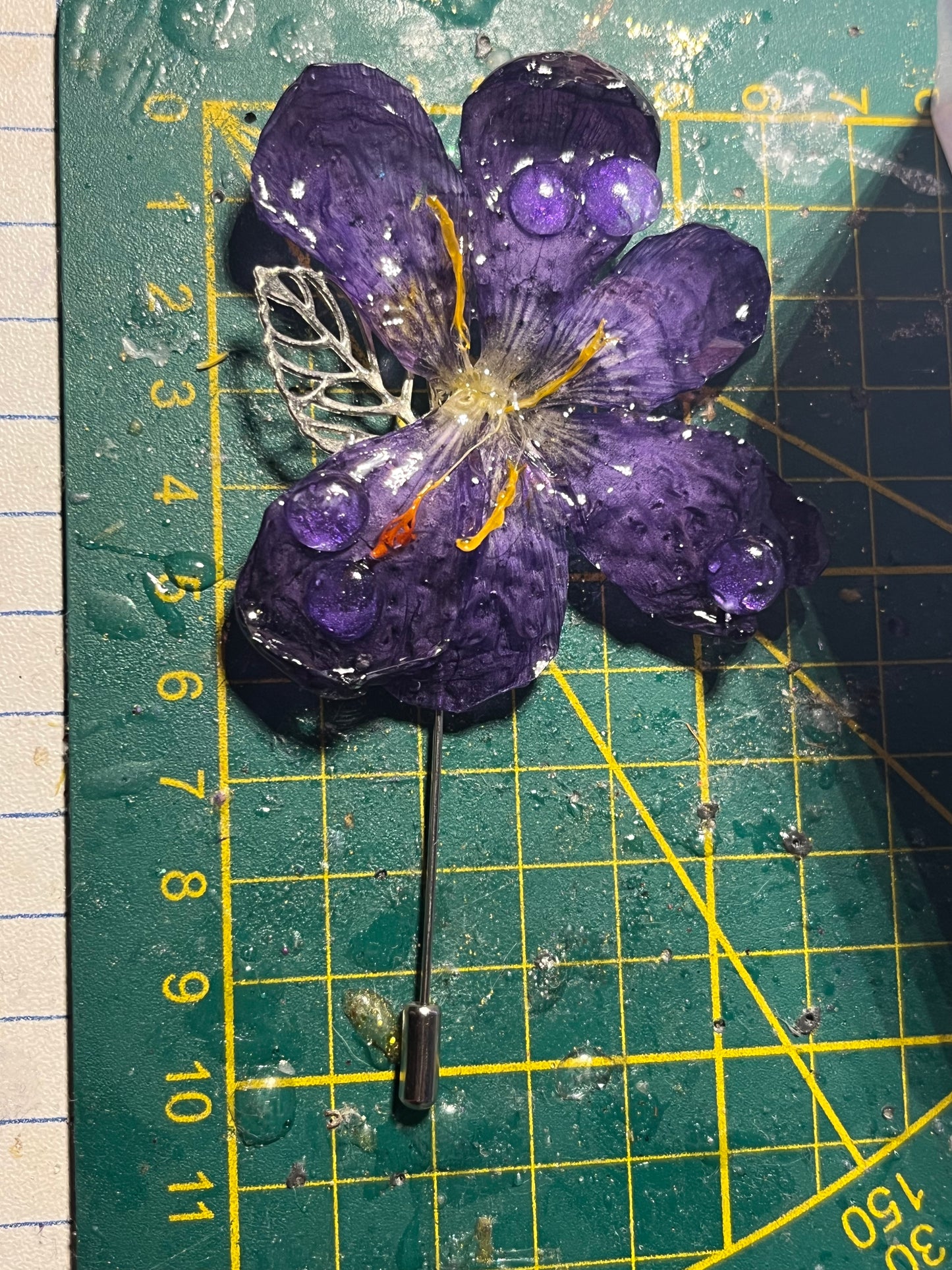 Épingle broche fleur de Crocus
