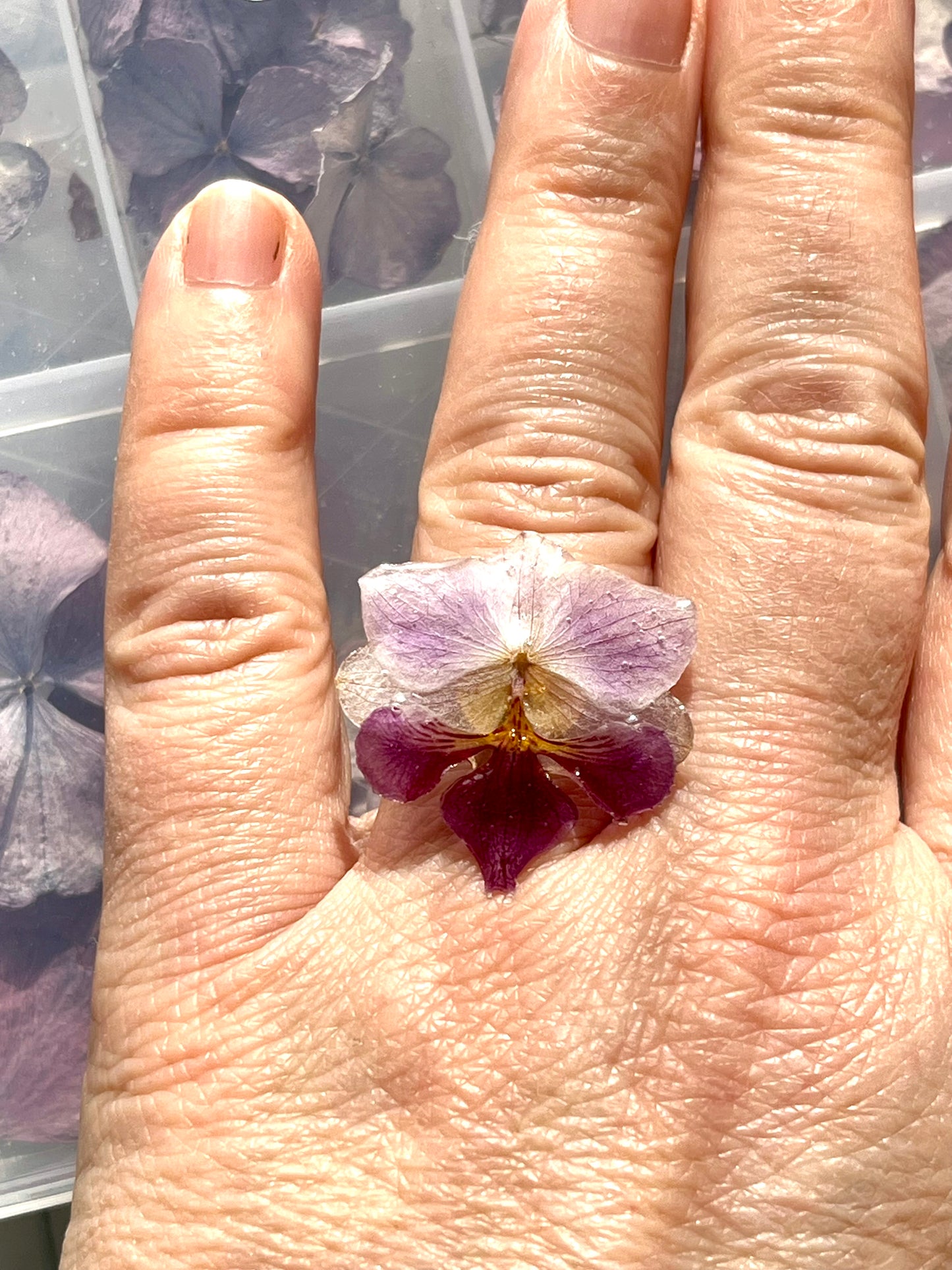 Bague mini orchidée mauve