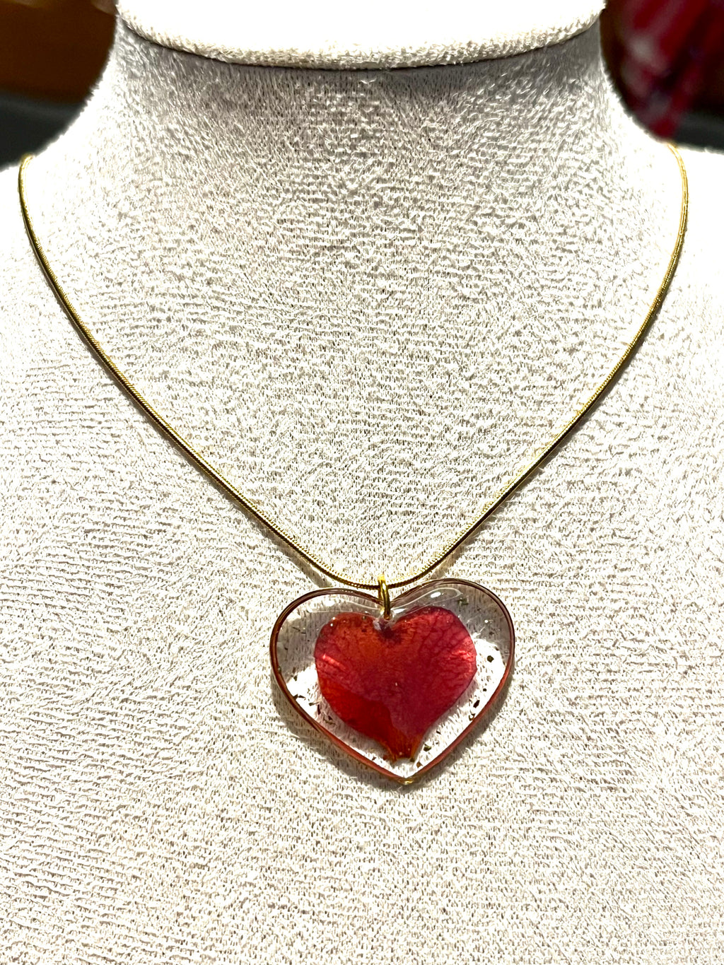 Collier Cœur Pétale de Camélia