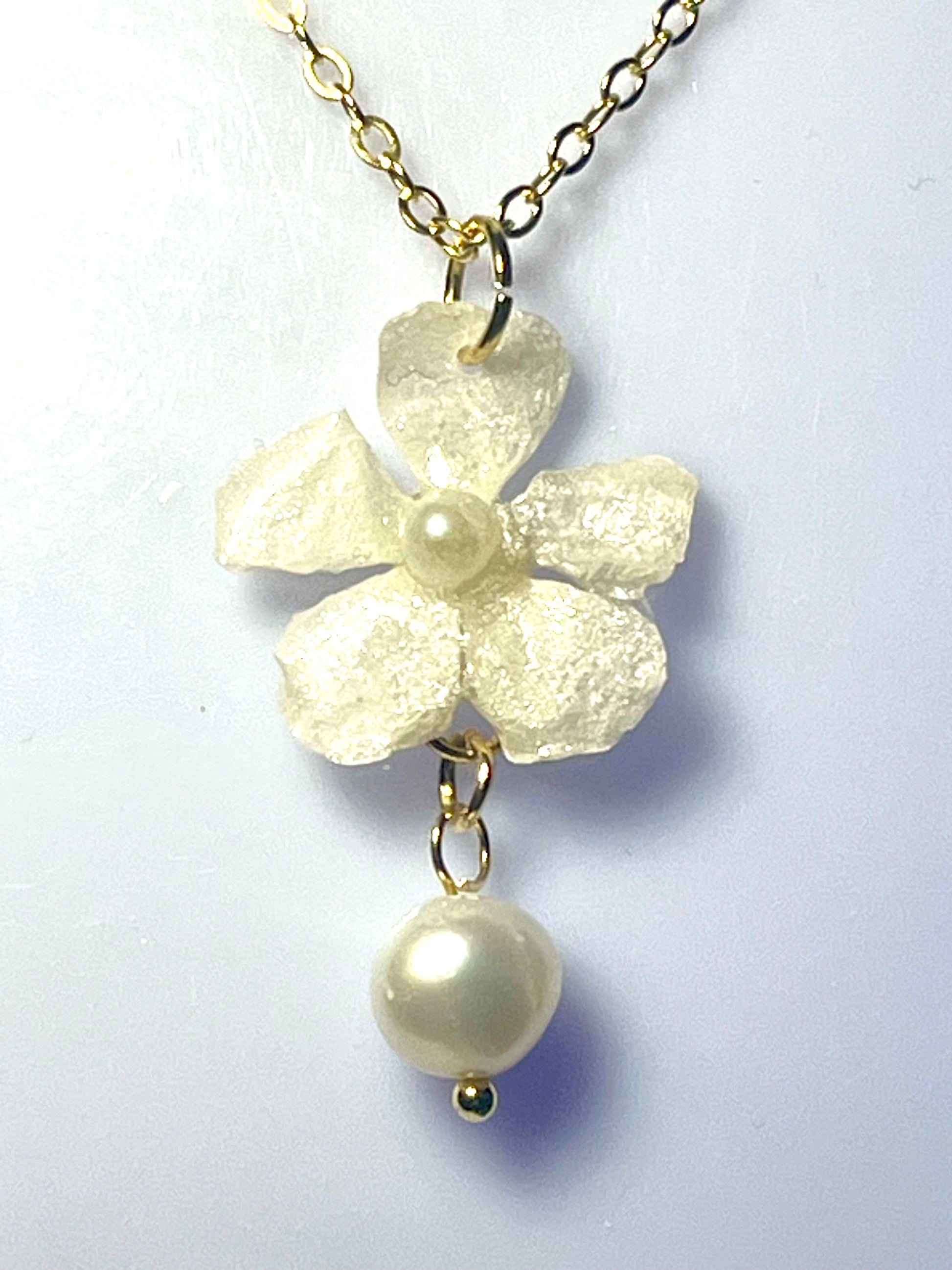Parure de bijoux fleurs de Phlox blanc & perles - Aux fleurs de Chloé Parure de bijoux fleurs de Phlox blanc & perles Parure bijoux Parure bijoux