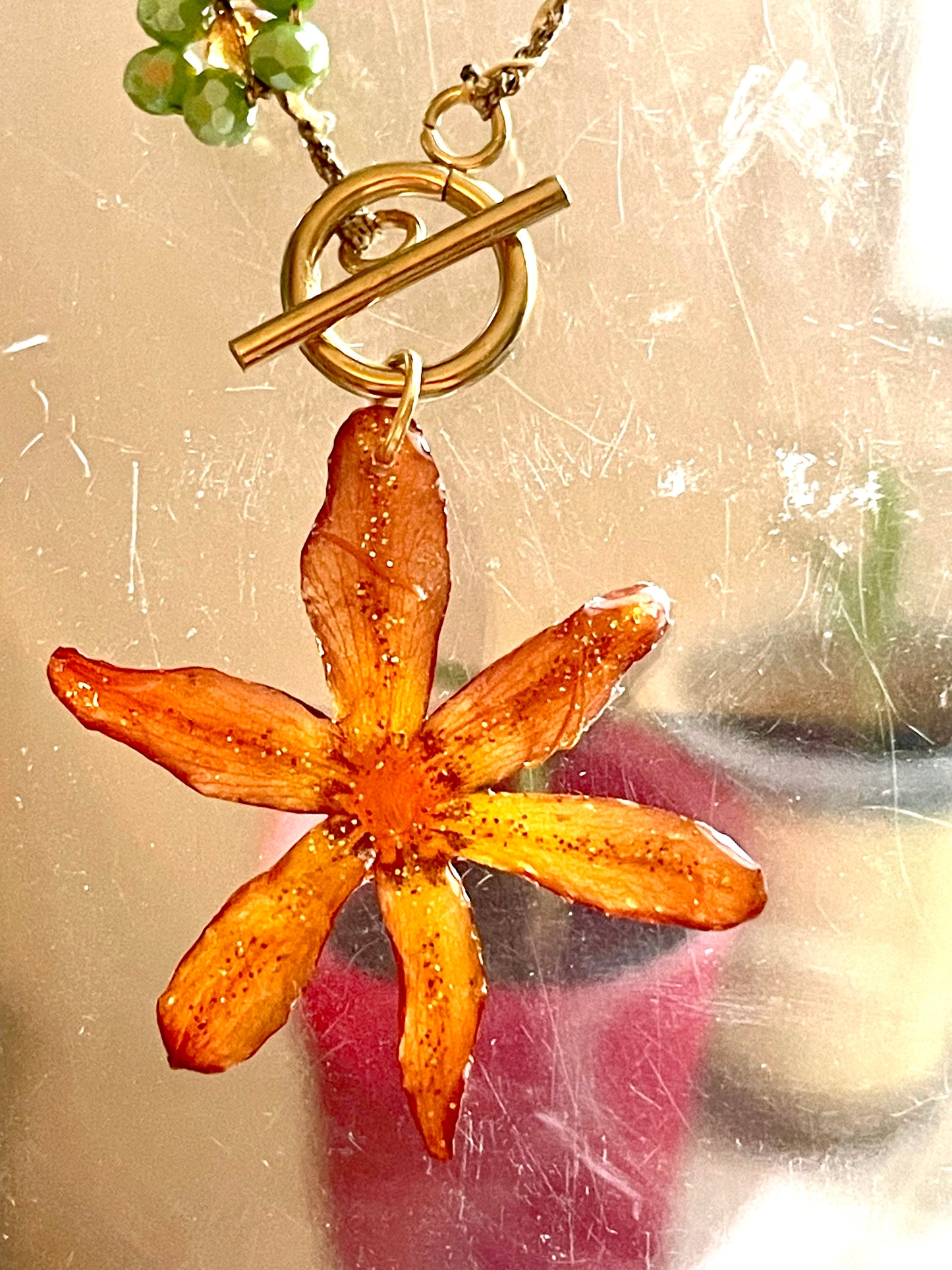 Collier Hémérocalle & fleurs de perles de verre