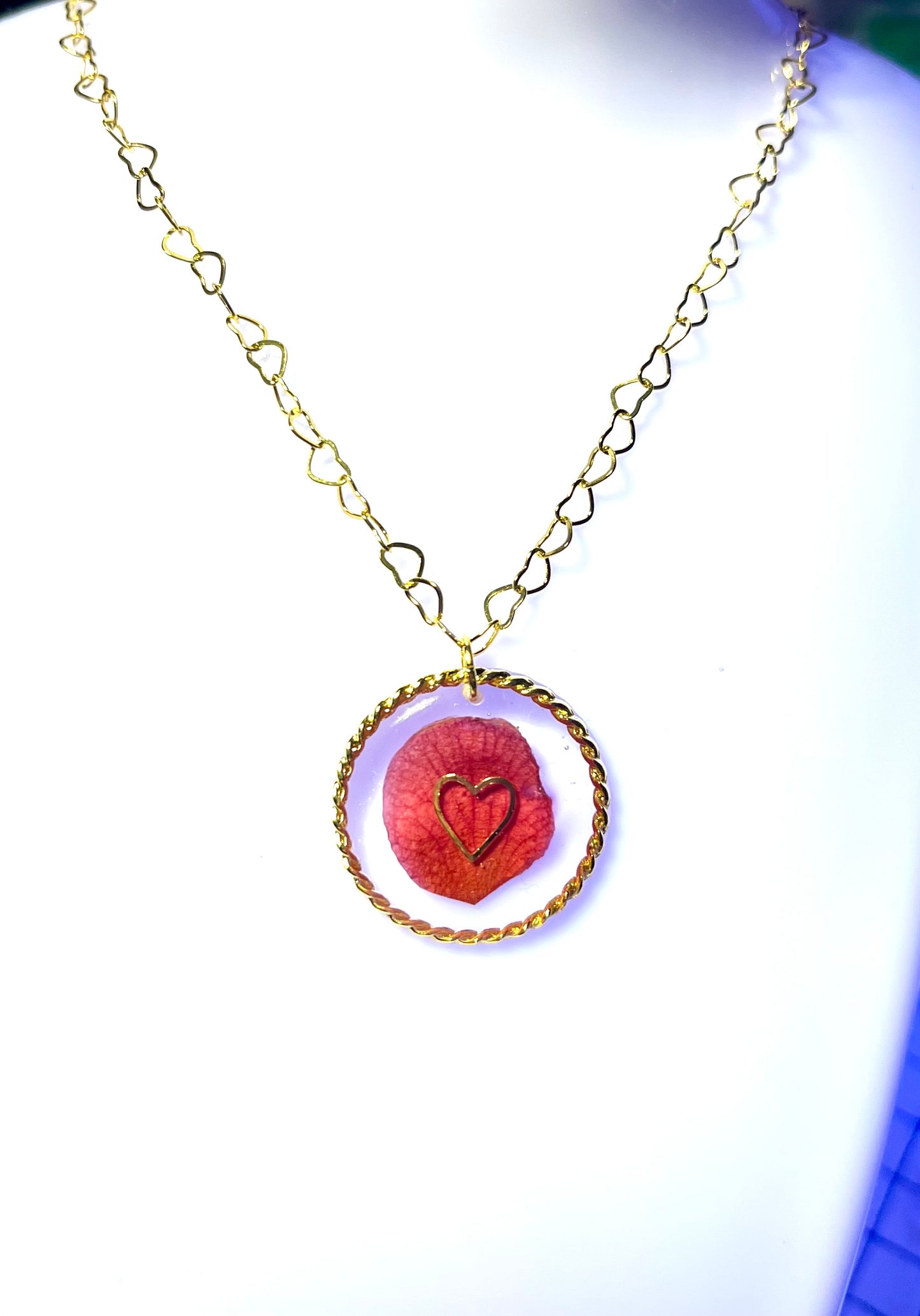 Collier pétale de Camélia