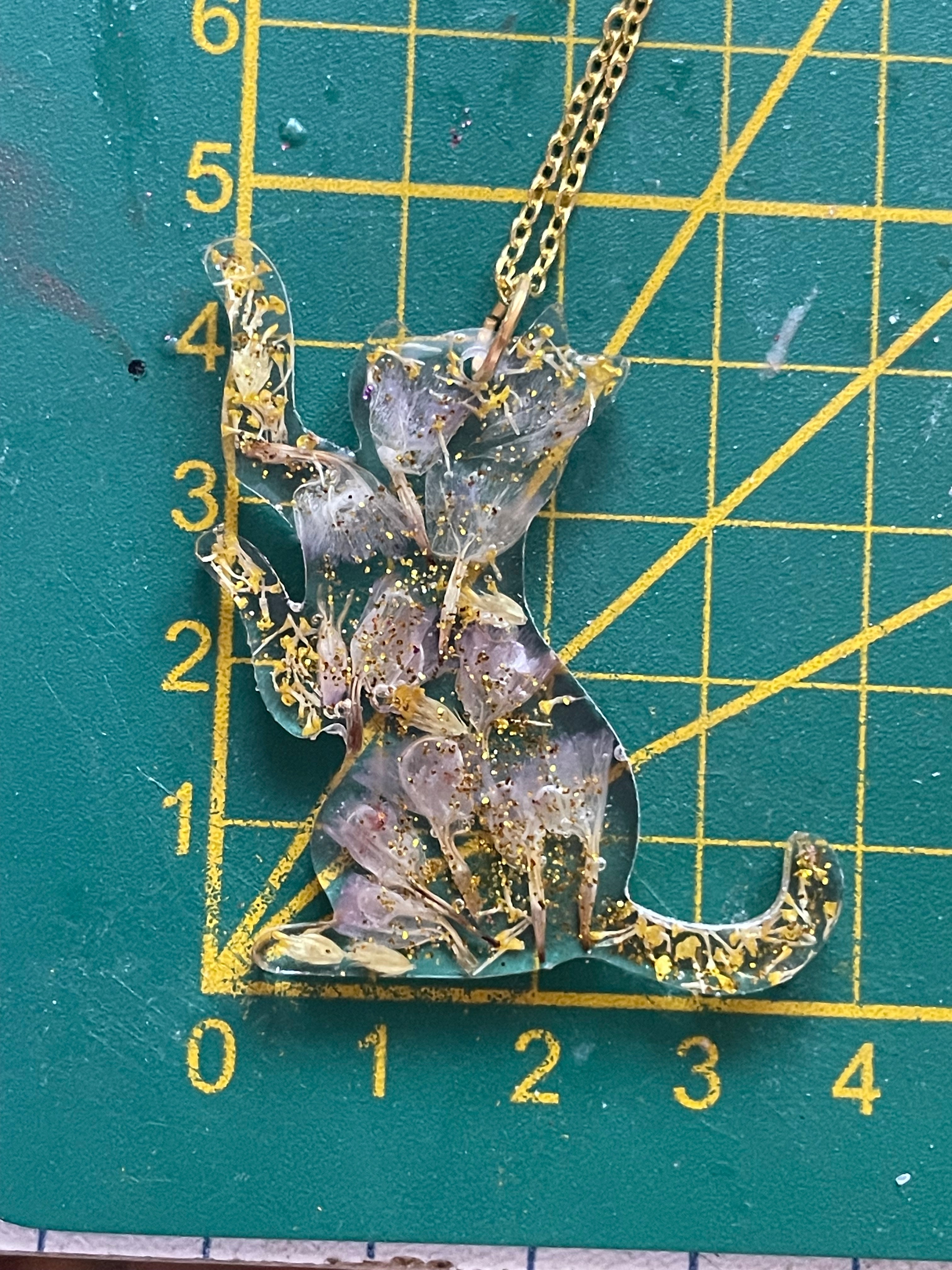 Collier Chat Dephinium - Aux fleurs de Chloé Collier Chat Dephinium Collier Collier