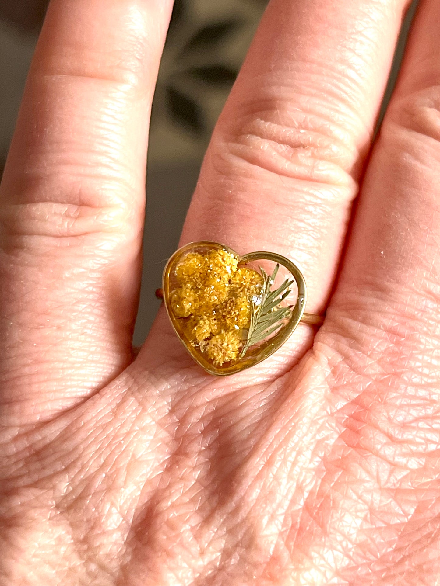 Bague cœur fleurs de mimosa