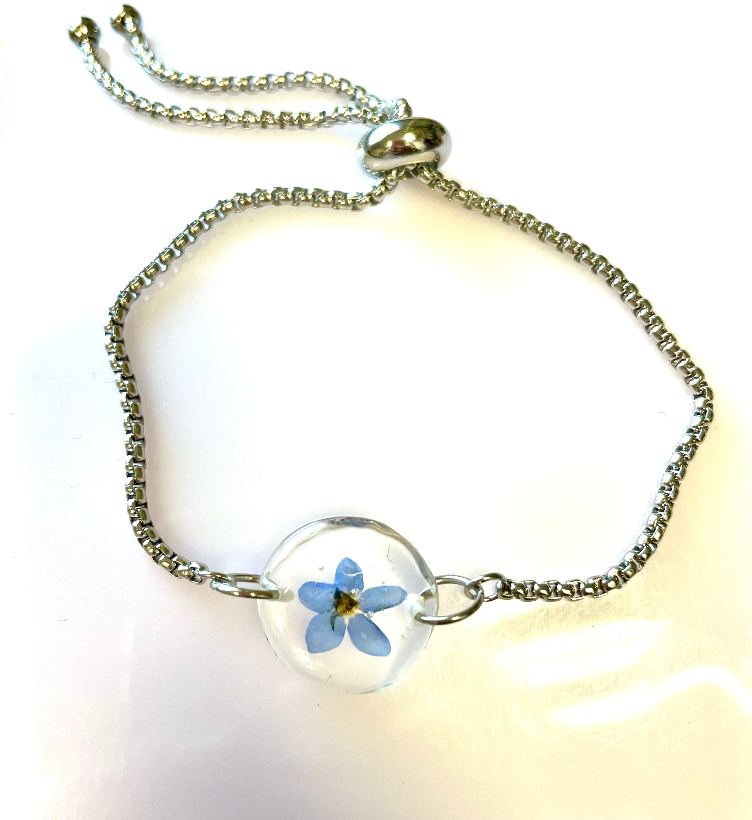 Bracelet rond myosotis - Aux fleurs de Chloé Bracelet rond myosotis Bracelet Bracelet