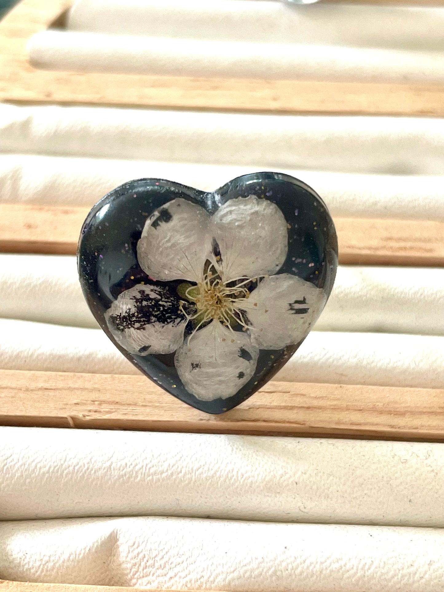 Bague cœur noir fleur de cerisier