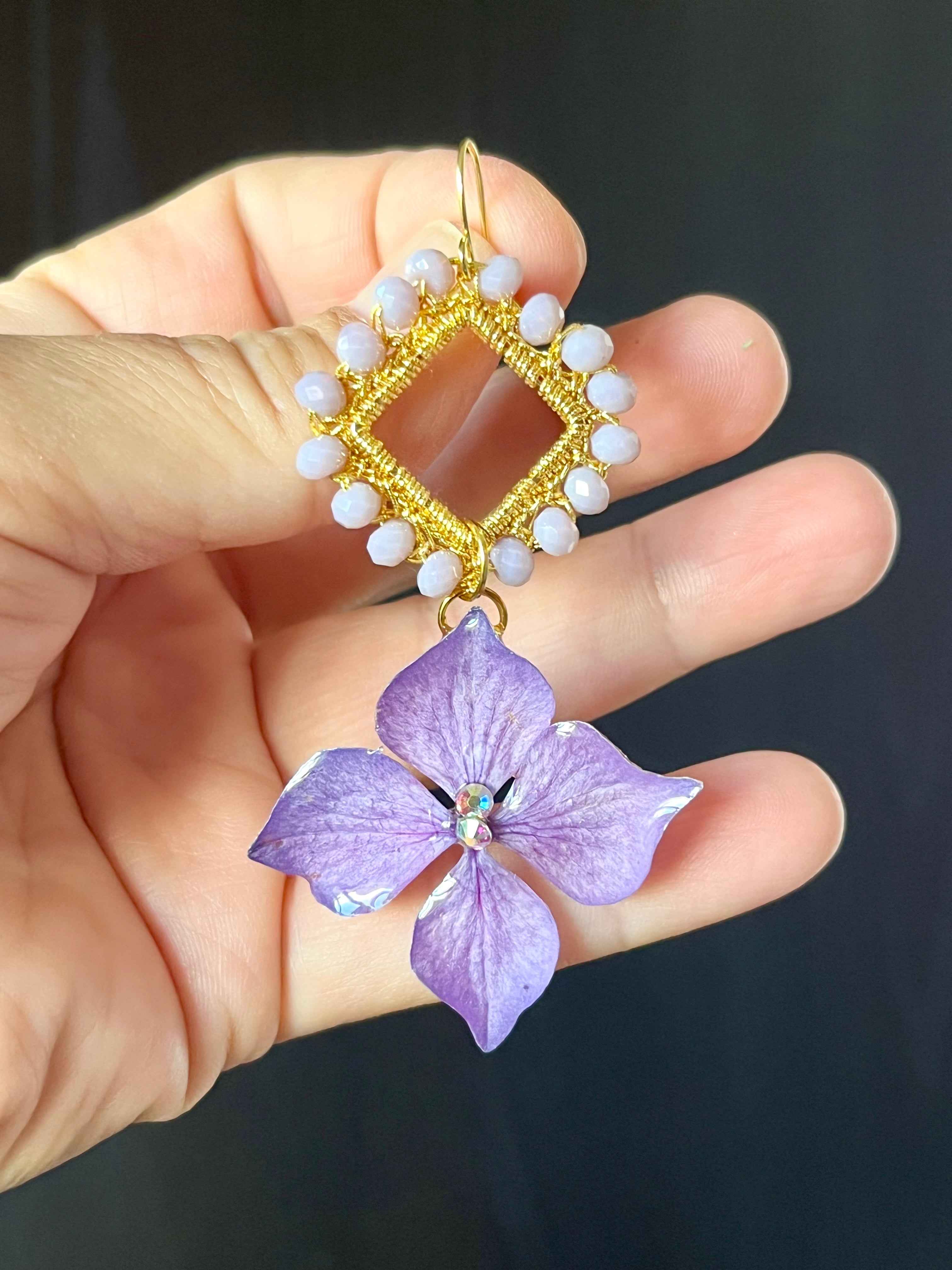 Boucles d’oreilles Hortensia & Perles au crochet
