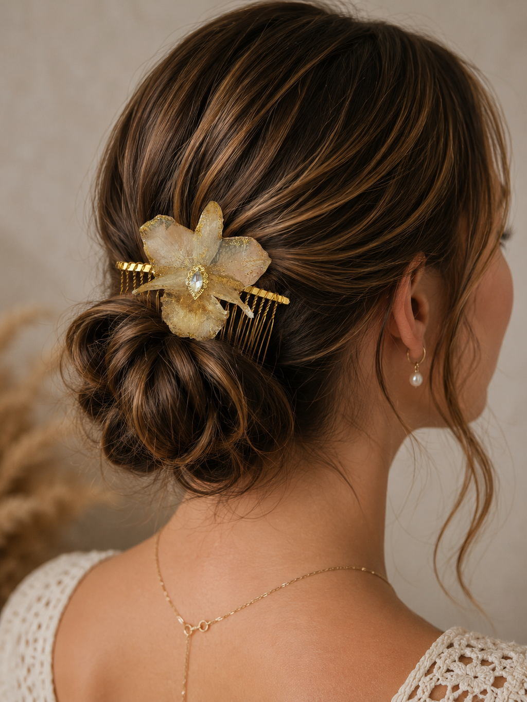 Peigne à cheveux en orchidée naturelle blanche