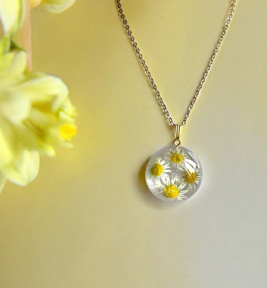 Pendentif fleurs pâquerettes