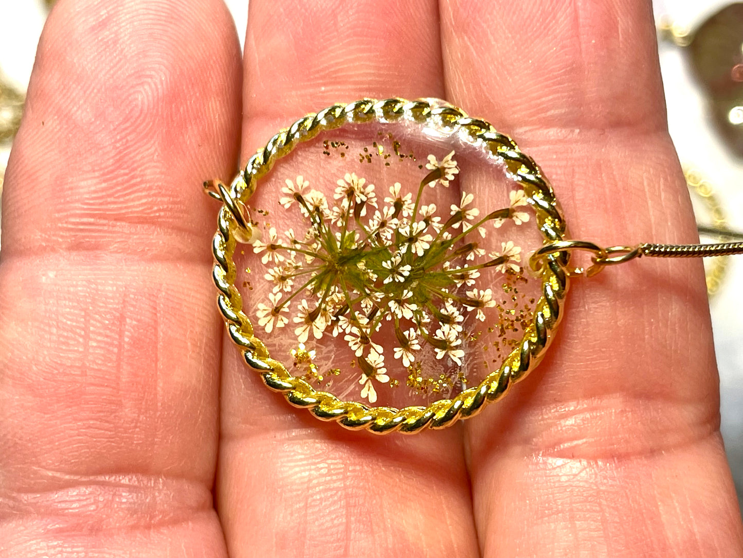 Bracelet fleur de carotte sauvage doré