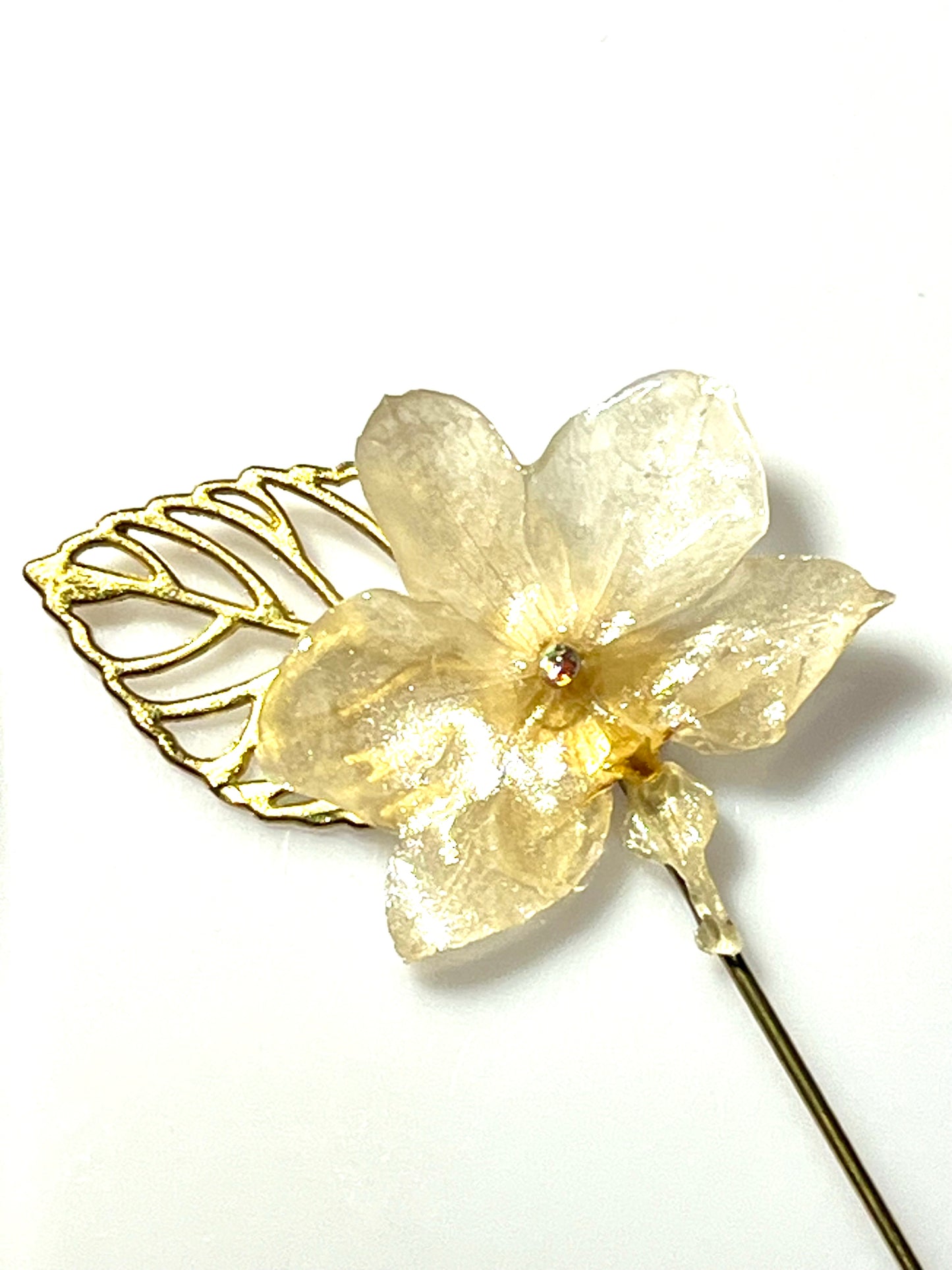 Épingle broche mini orchidée blanche