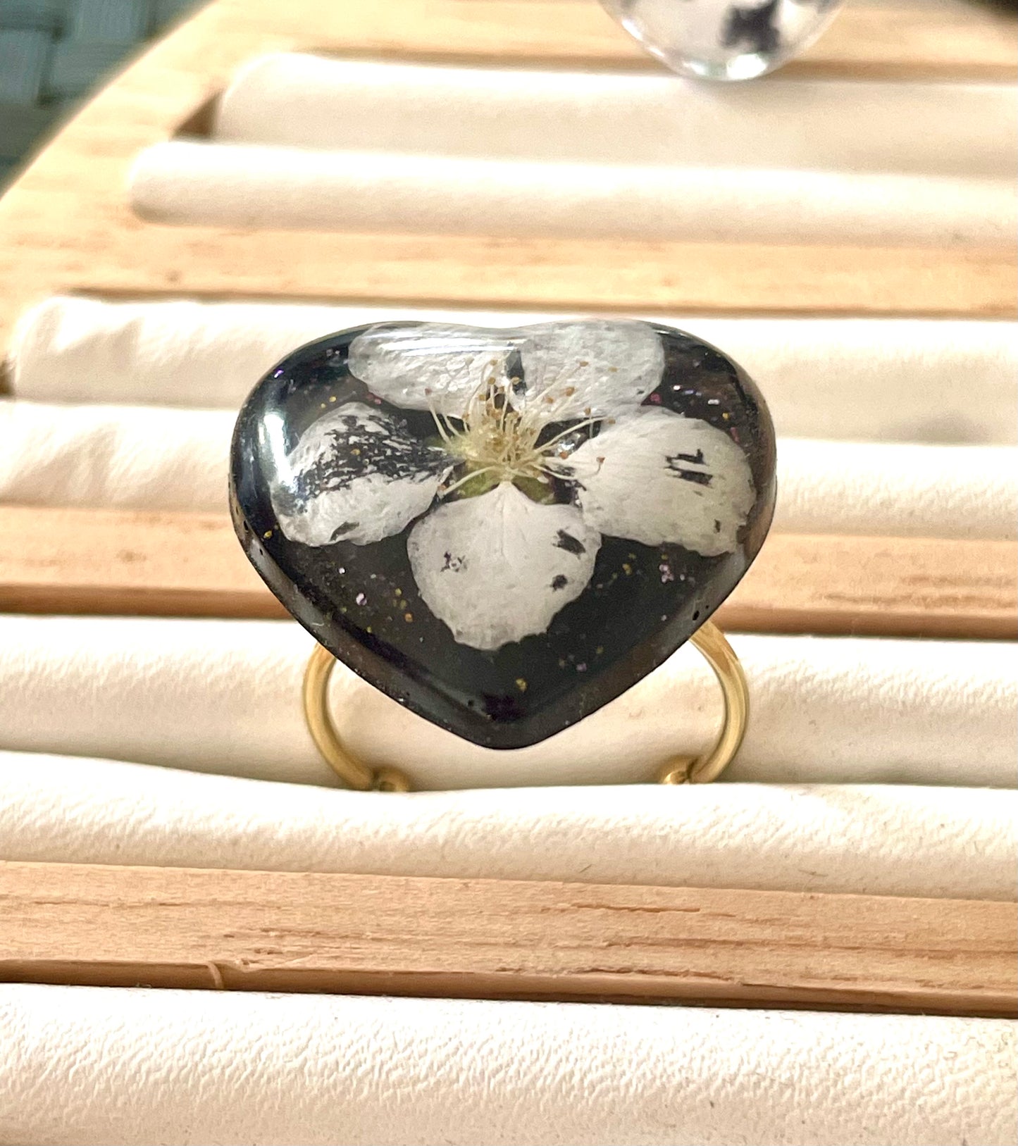 Bague cœur noir fleur de cerisier