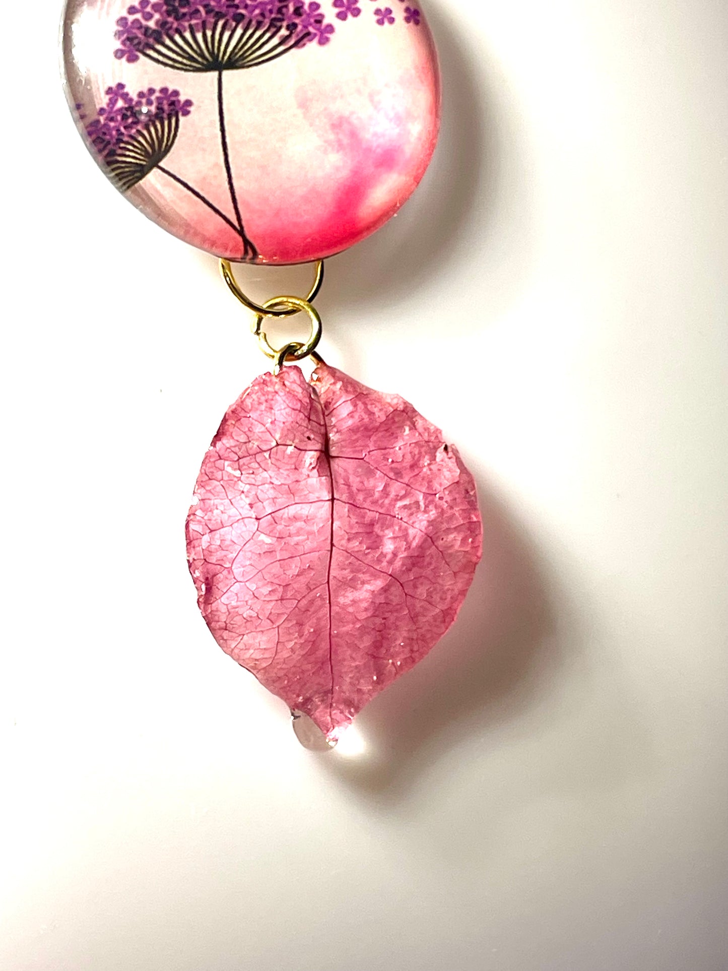 Collier feuille Bougainvillier & cabochon - Aux fleurs de Chloé Collier feuille Bougainvillier & cabochon Collier Collier