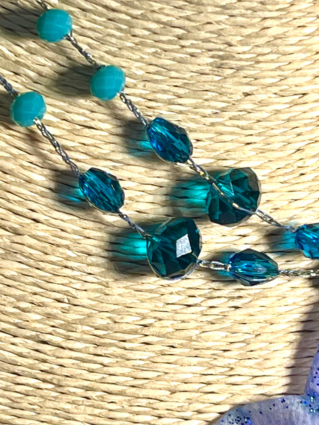 Collier Orchidée Bleue – Bijou floral artisanal