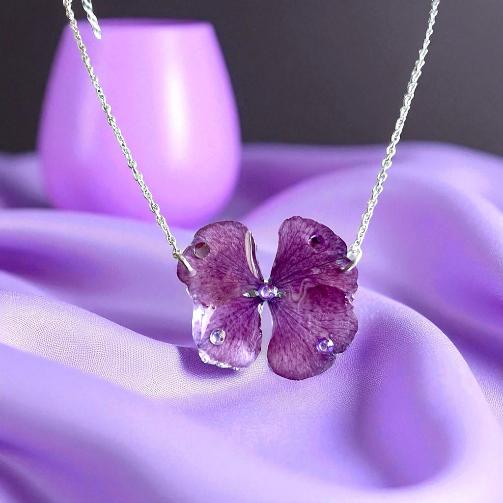 Collier type choker hortensia violet - Aux fleurs de Chloé Collier type choker hortensia violet Collier Collier