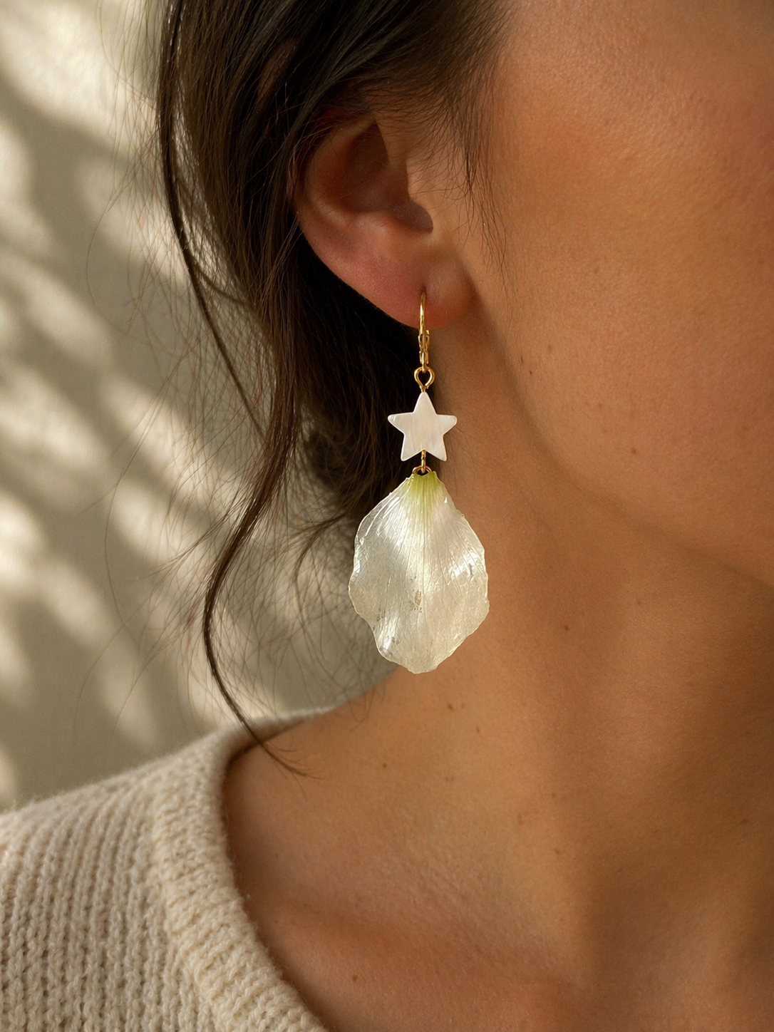 🌸 Boucles d’oreilles “Éclat Floral Étoilé”