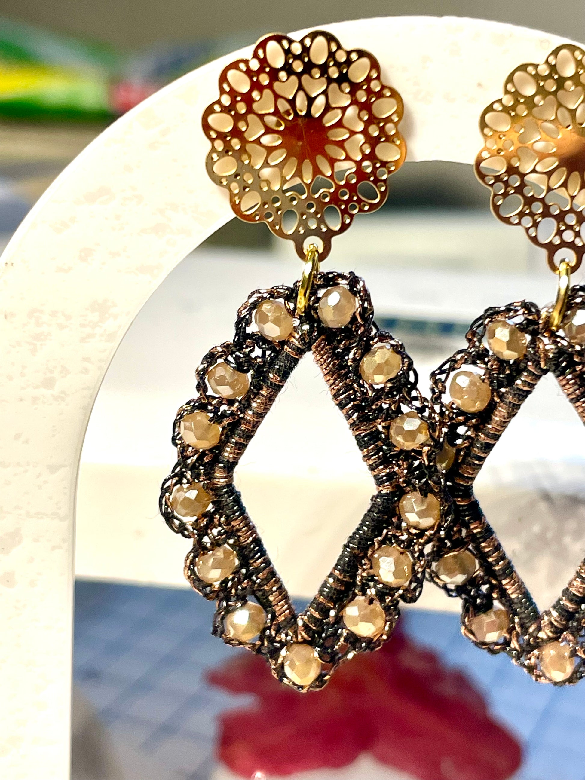 Boucles d’oreilles perles de verre Baroque - Aux fleurs de Chloé Boucles d’oreilles perles de verre Baroque Boucles d’oreilles Boucles d’oreilles