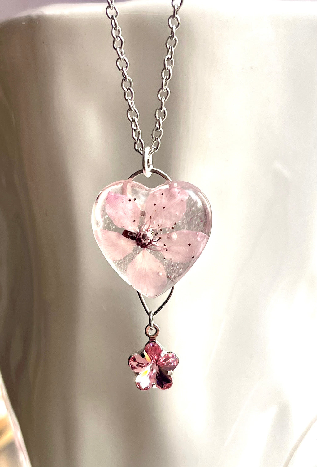 Collier cœur – Fleur de Prunus naturelle