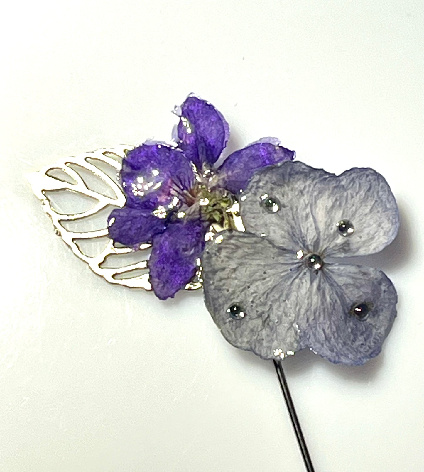 Épingle broche Violette & hortensia