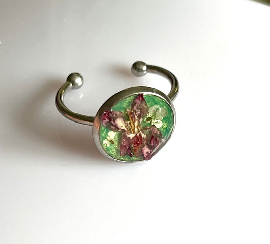 Bague fleur groseiller & carotte sauvage