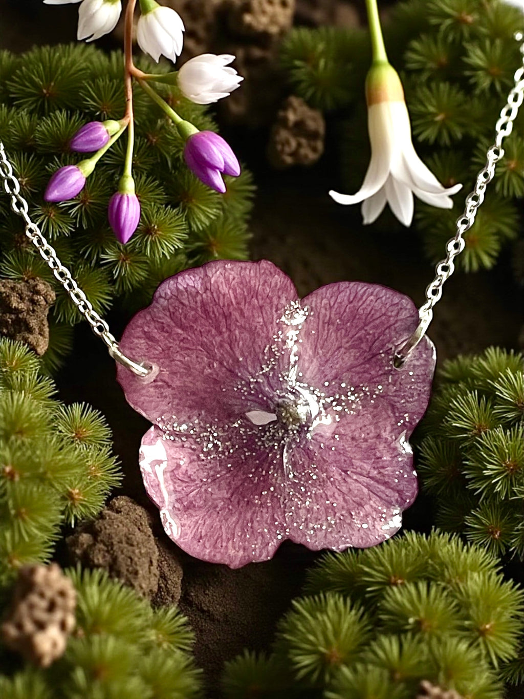 Collier choker hortensia rose - Aux fleurs de Chloé Collier choker hortensia rose Collier Collier