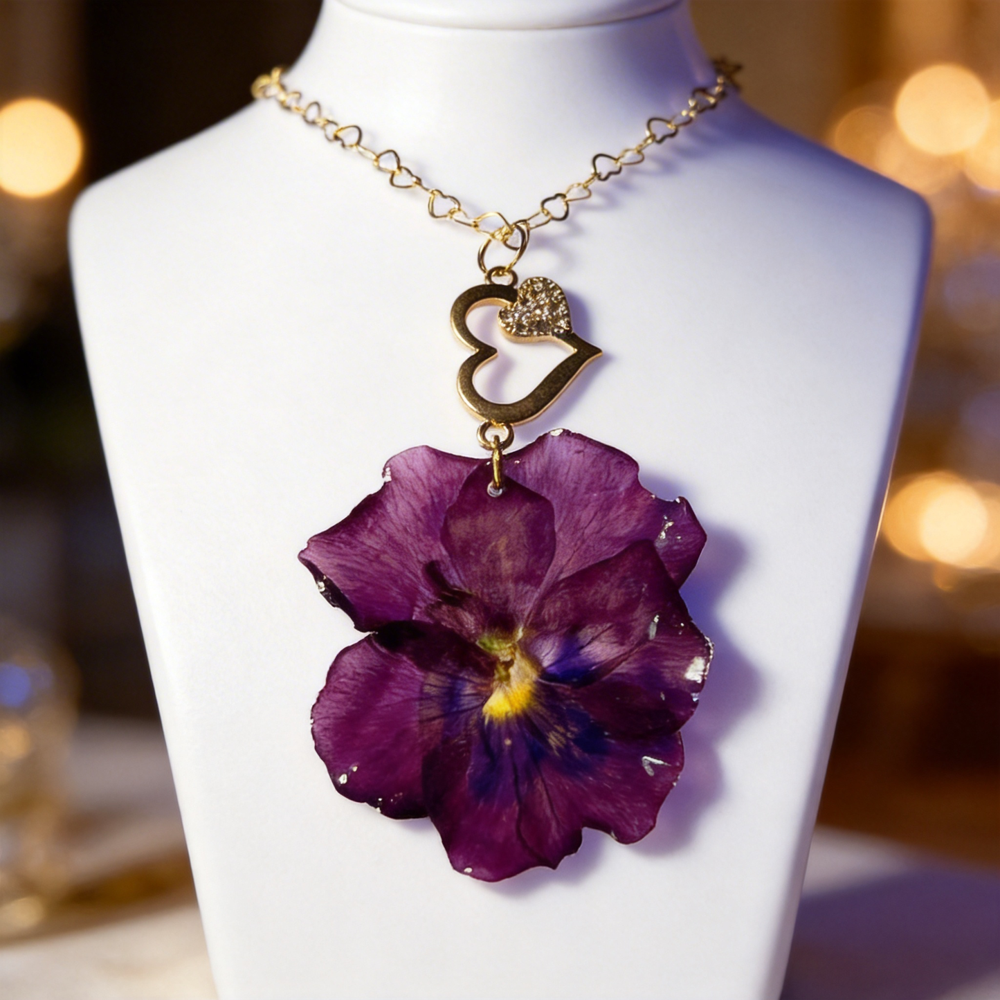 Collier fleur de pensée bordeau & cœur