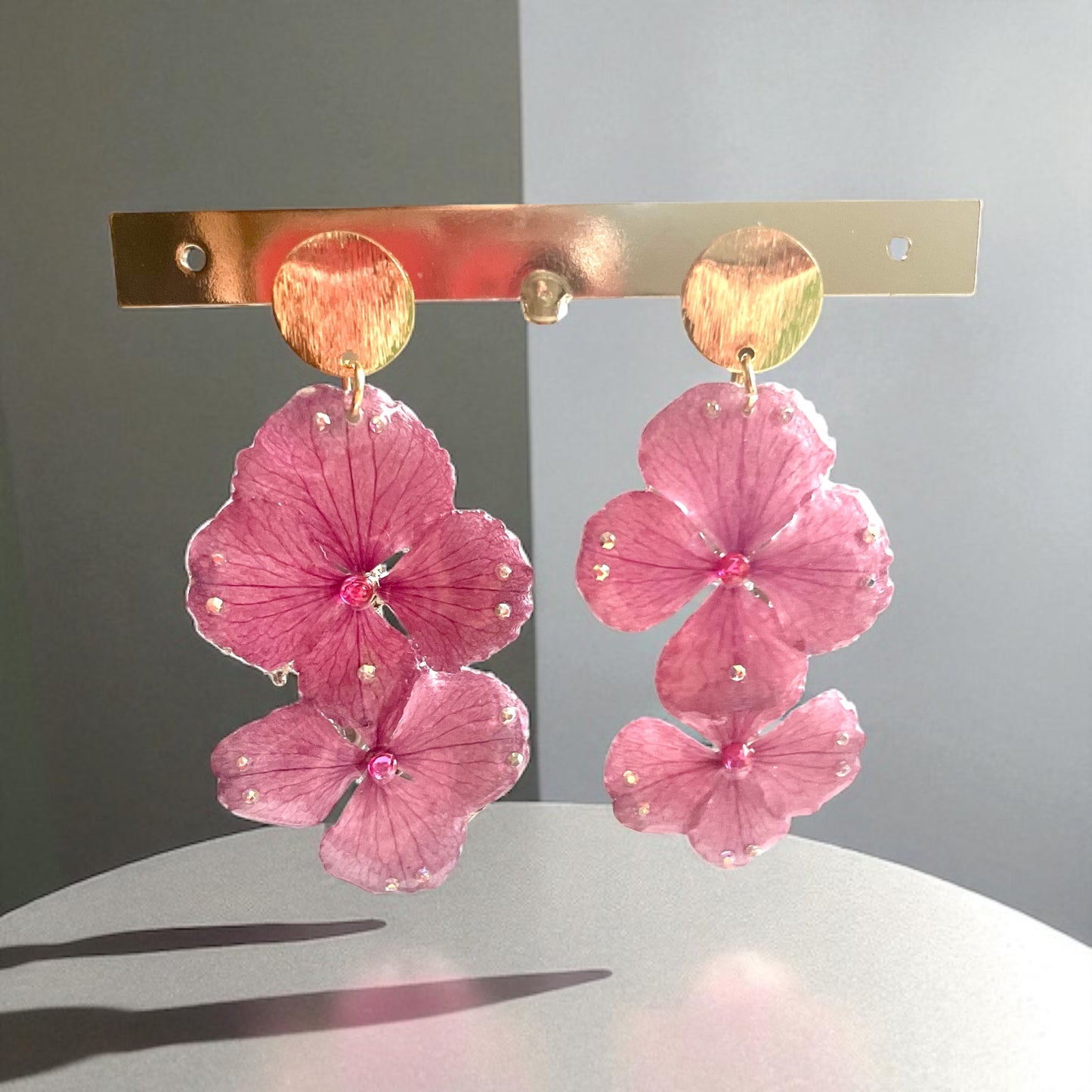Boucles d’oreilles hortensias rose strass rose