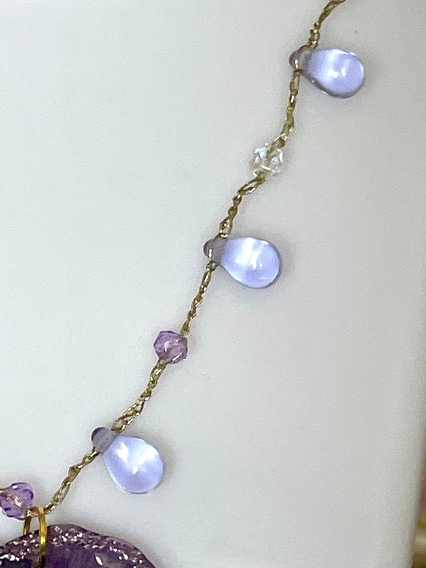 Collier Grande Pensée & gouttes de cristal