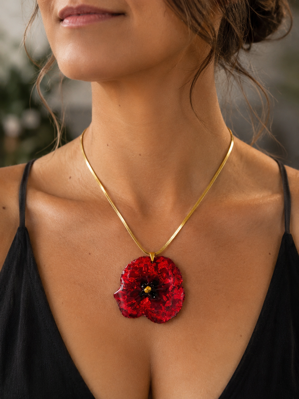 Éclat de Coquelicot – Collier en Fleur Naturelle Éternisée
