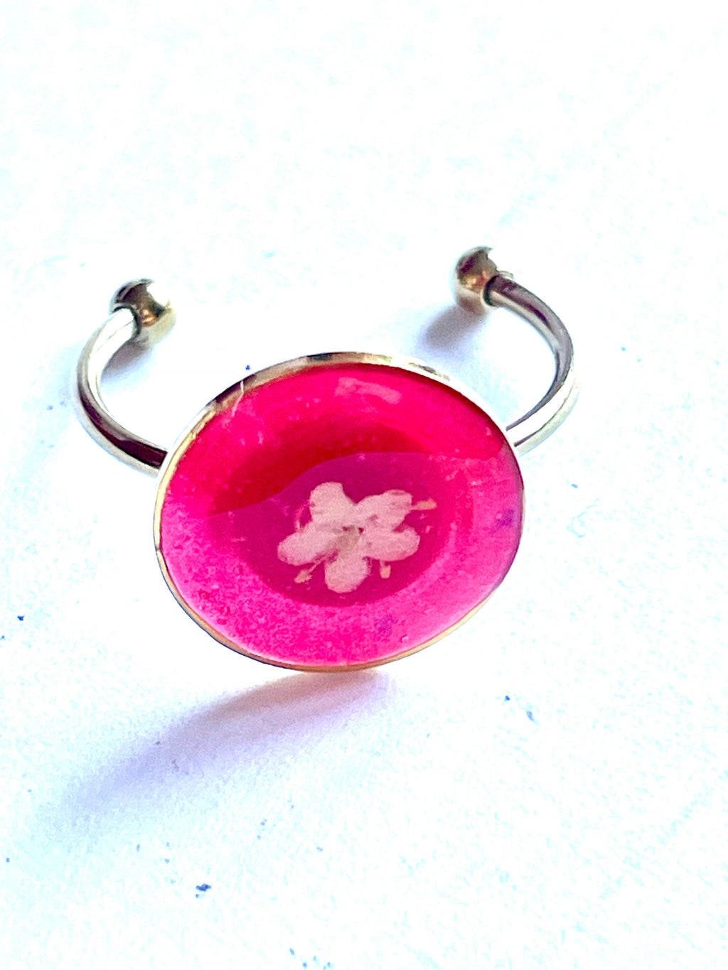 Bague Fleur de Sureau fond rouge - Aux fleurs de Chloé Bague Fleur de Sureau fond rouge Bague Bague