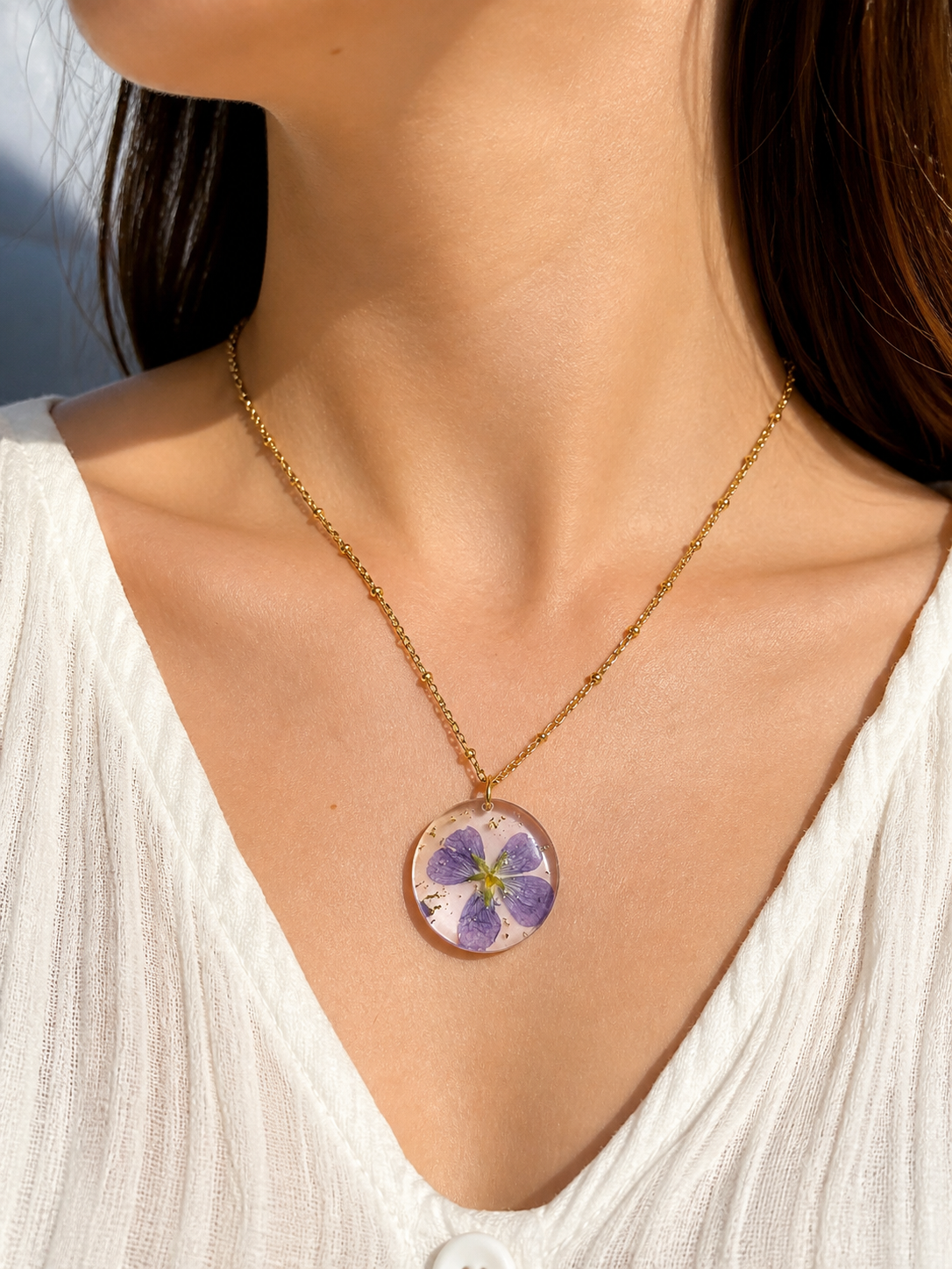 🌸 Collier Fleur de Lin Naturelle – Pendentif en résine