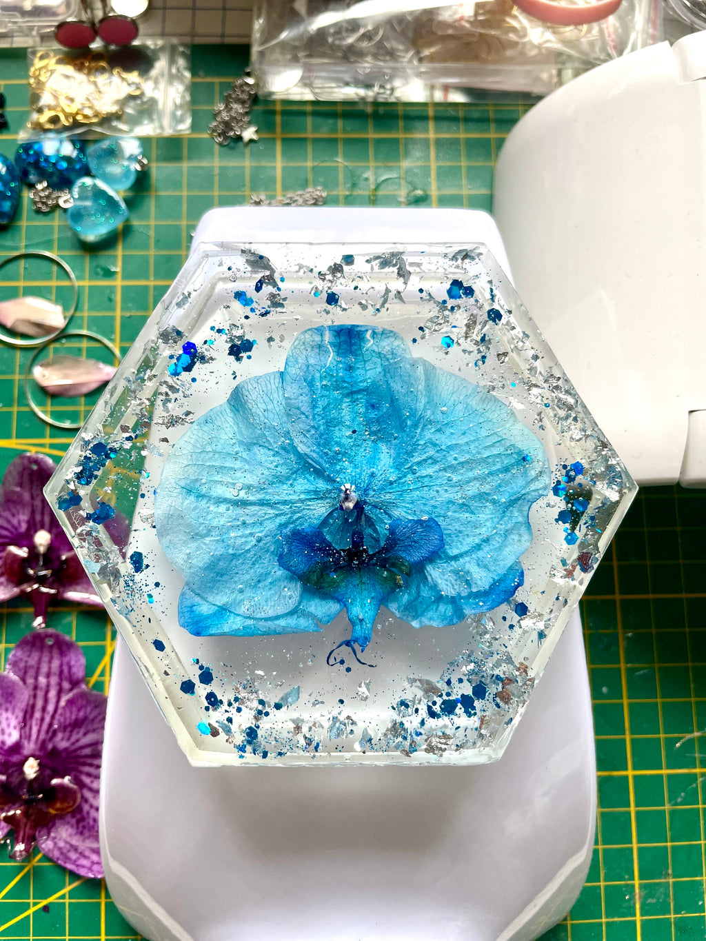 Plateau décoratif Orchidée Bleue - Aux fleurs de Chloé Plateau décoratif Orchidée Bleue Objet décoratif Objet décoratif