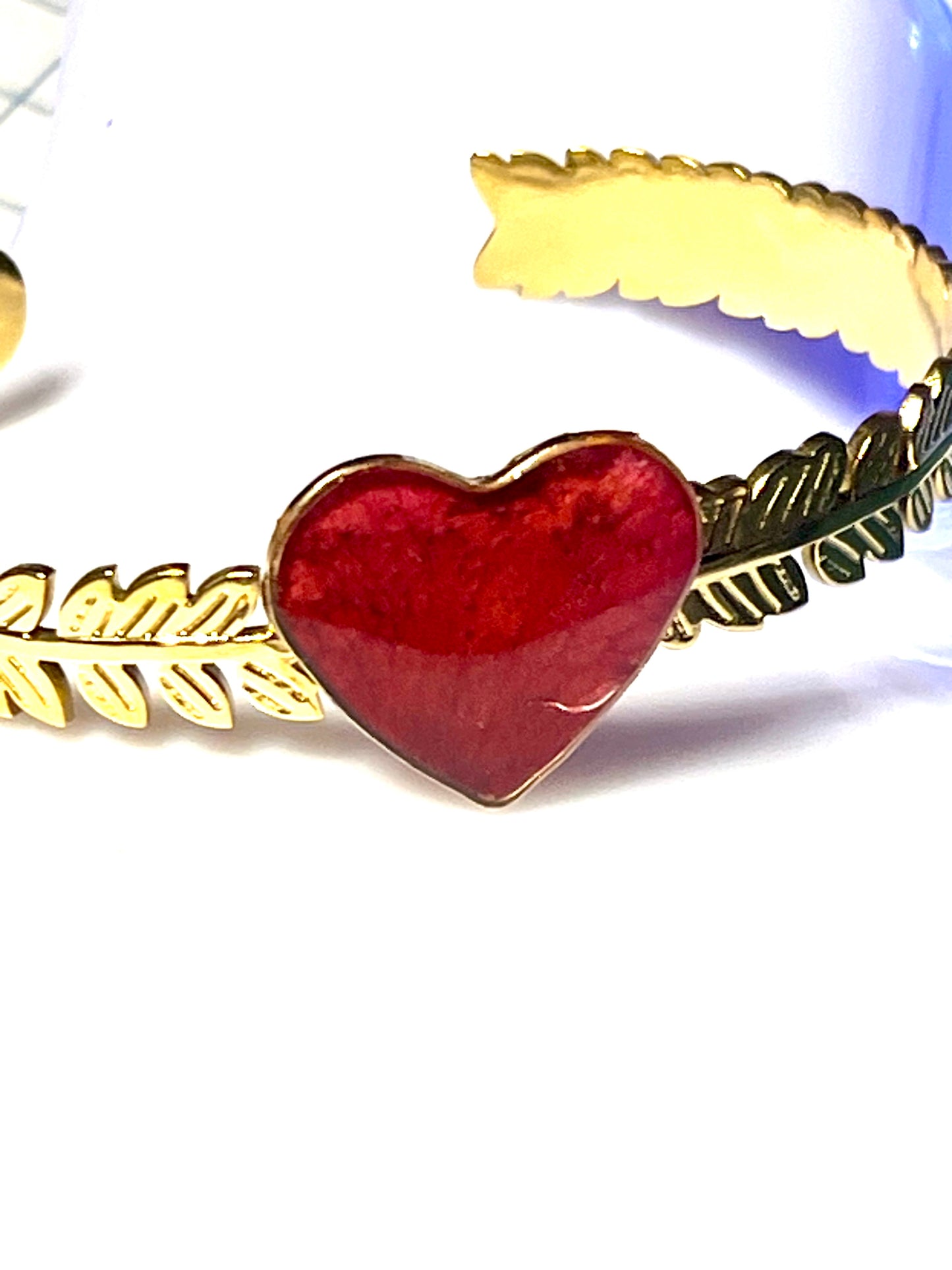 Bracelet manchette doré cœur de Camélia